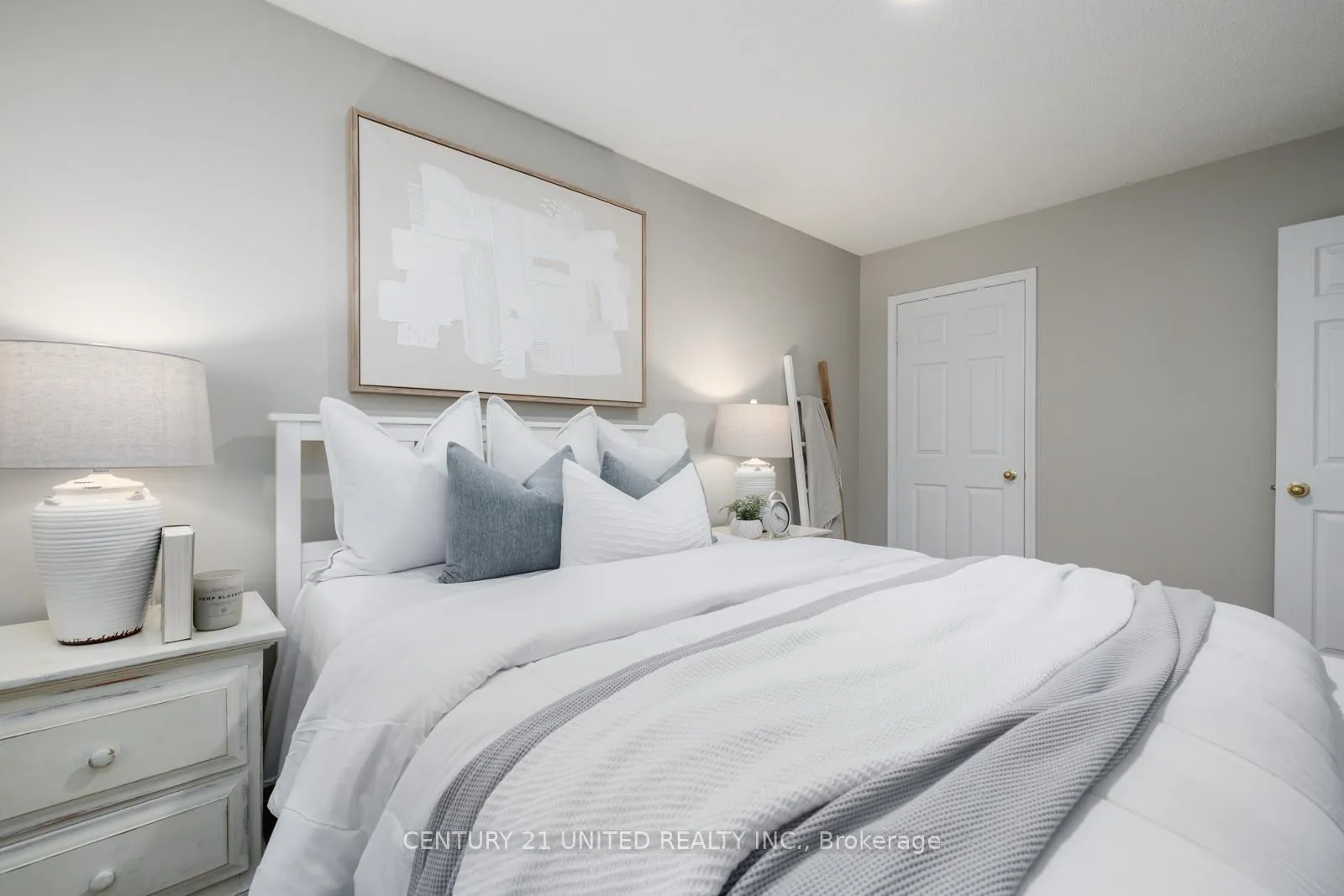 Photo 19 of Unit 20, 460 Woodmount Drive, Oshawa, Samac — HOMEH