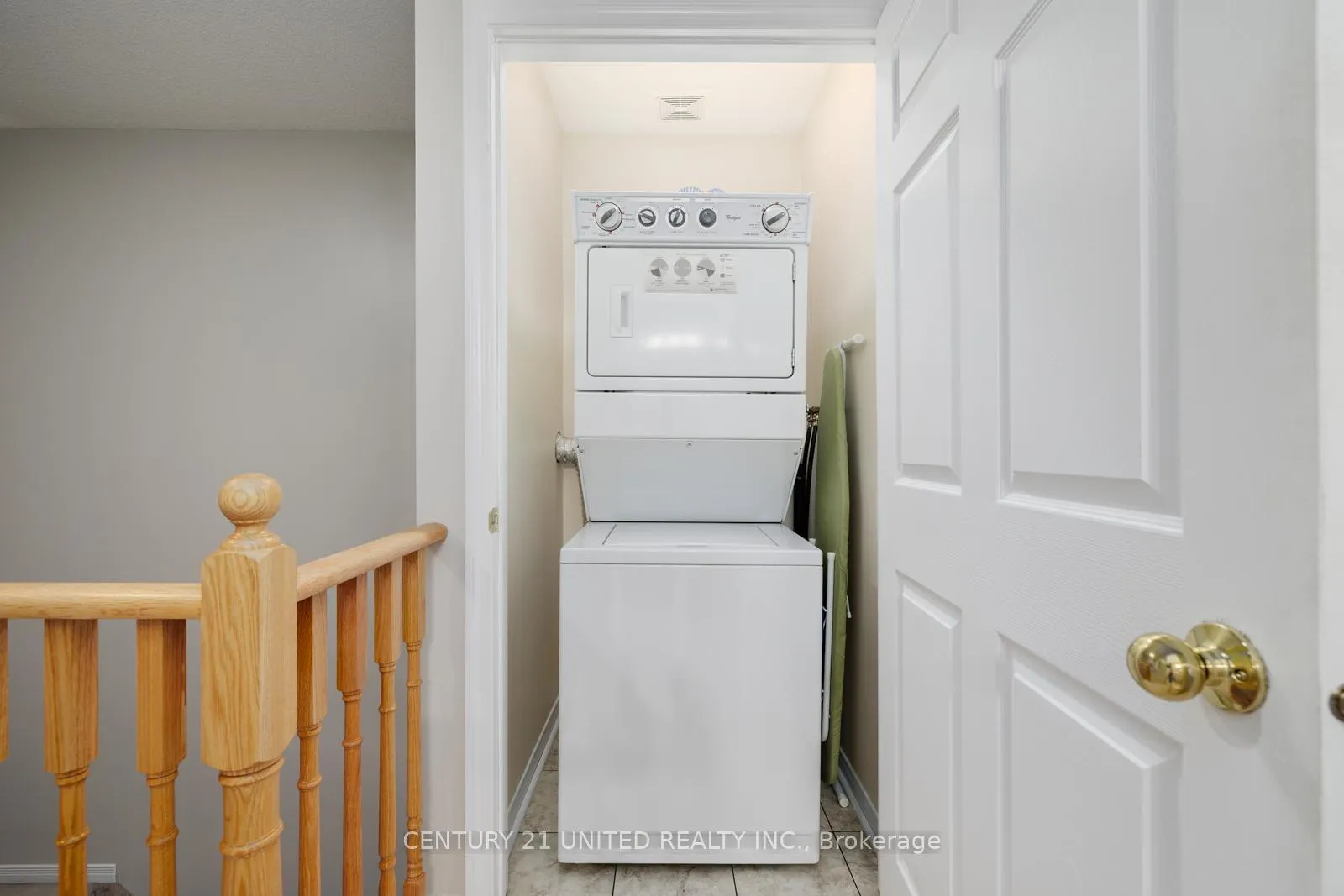 Photo 23 of Unit 20, 460 Woodmount Drive, Oshawa, Samac — HOMEH