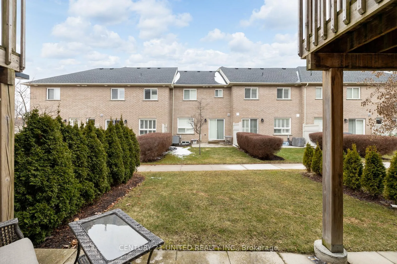Photo 30 of Unit 20, 460 Woodmount Drive, Oshawa, Samac — HOMEH