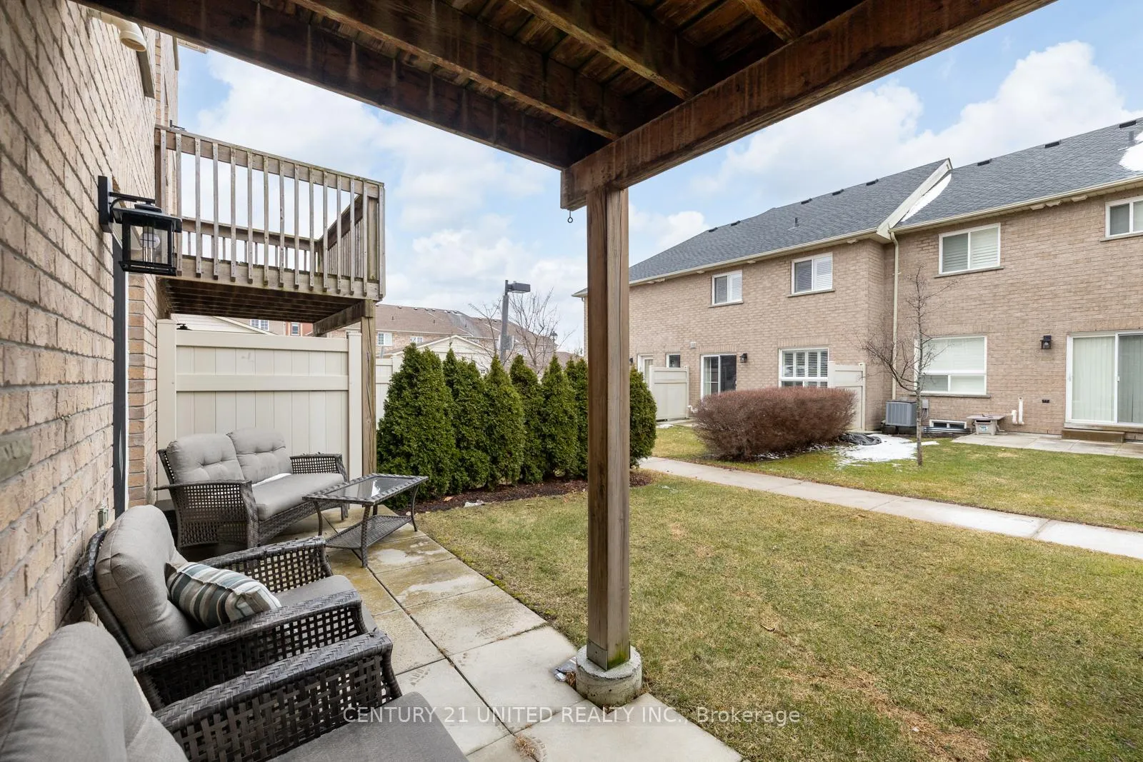 Photo 32 of Unit 20, 460 Woodmount Drive, Oshawa, Samac — HOMEH