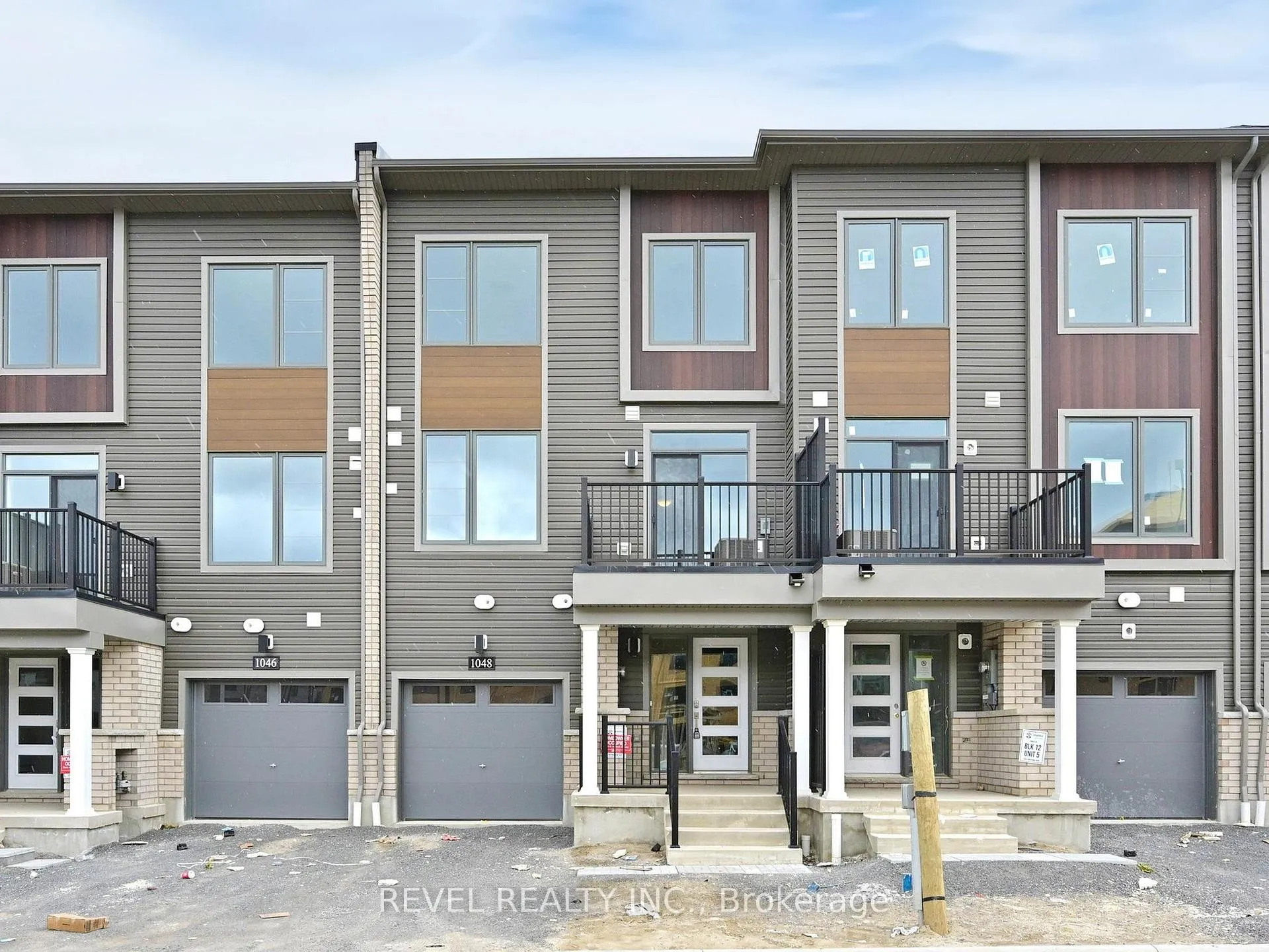 Photo 1 of 1048 Porcupine Path, Oshawa, Kedron — HOMEH
