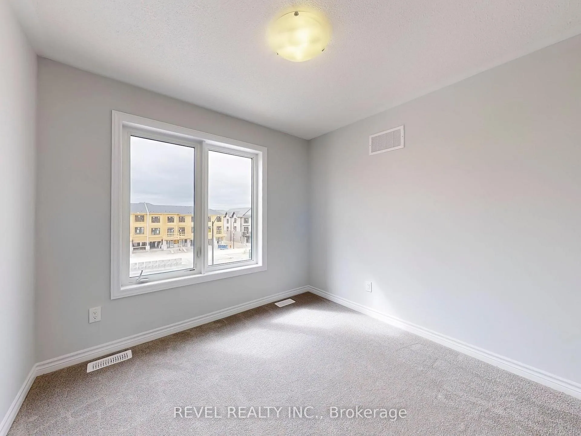 Photo 21 of 1048 Porcupine Path, Oshawa, Kedron — HOMEH