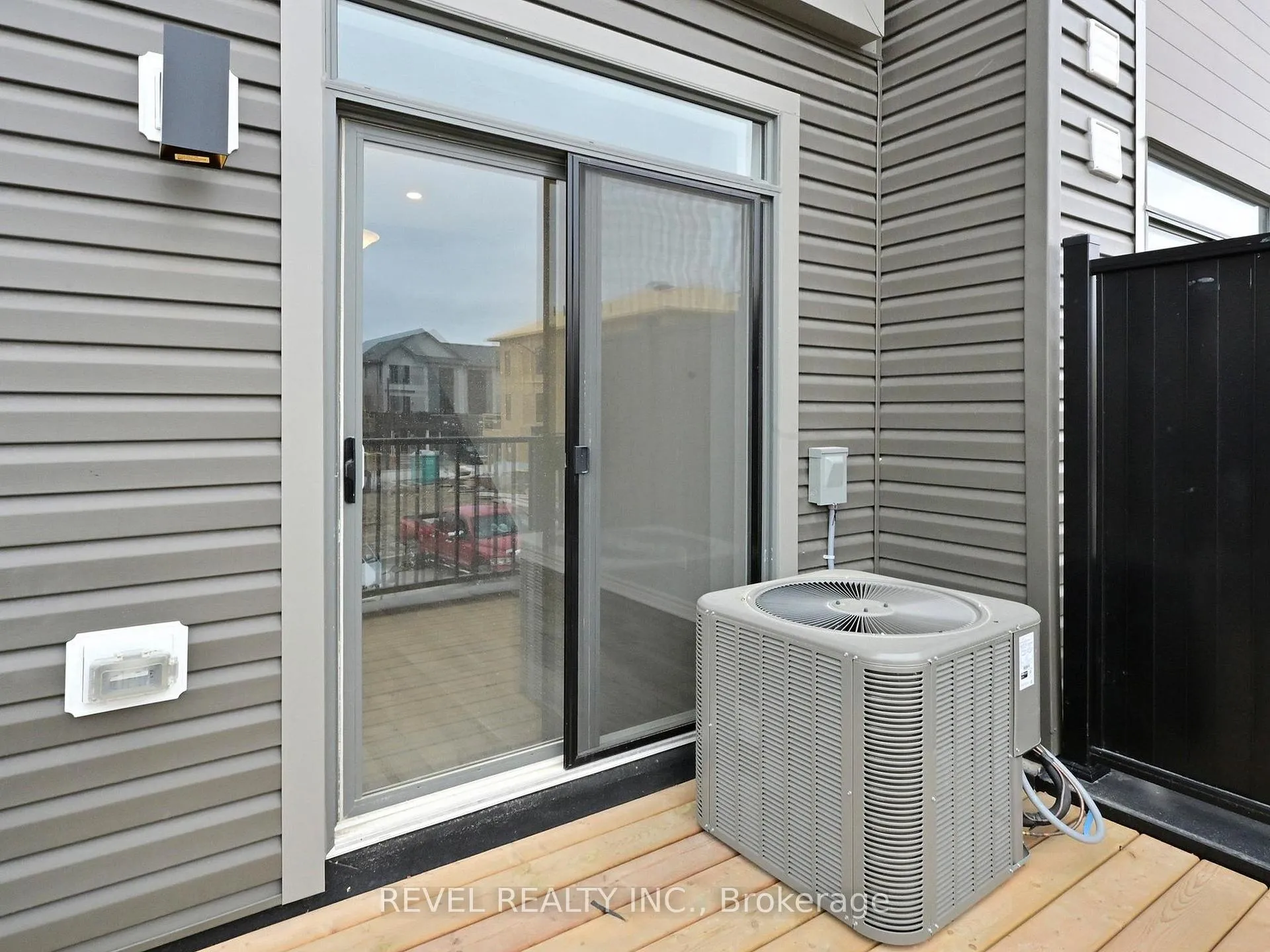 Photo 25 of 1048 Porcupine Path, Oshawa, Kedron — HOMEH