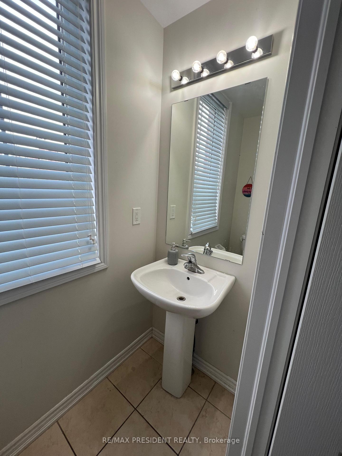 Photo 9 of 13 Sprucewood Road, Brampton, Heart Lake East — HOMEH