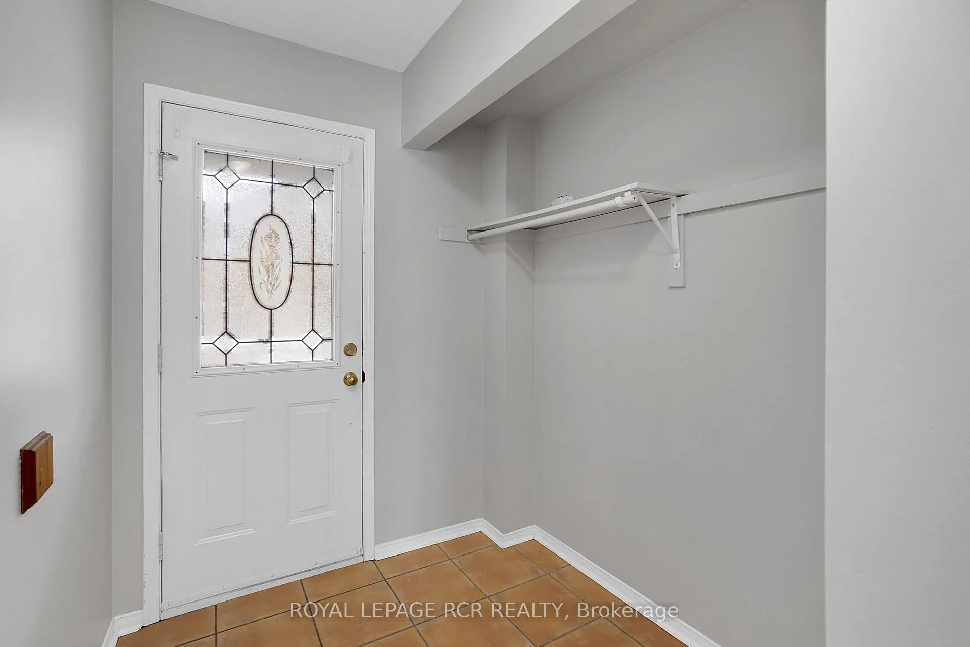 Photo 3 of 48 Alderbrook Place, Caledon, Bolton North — HOMEH