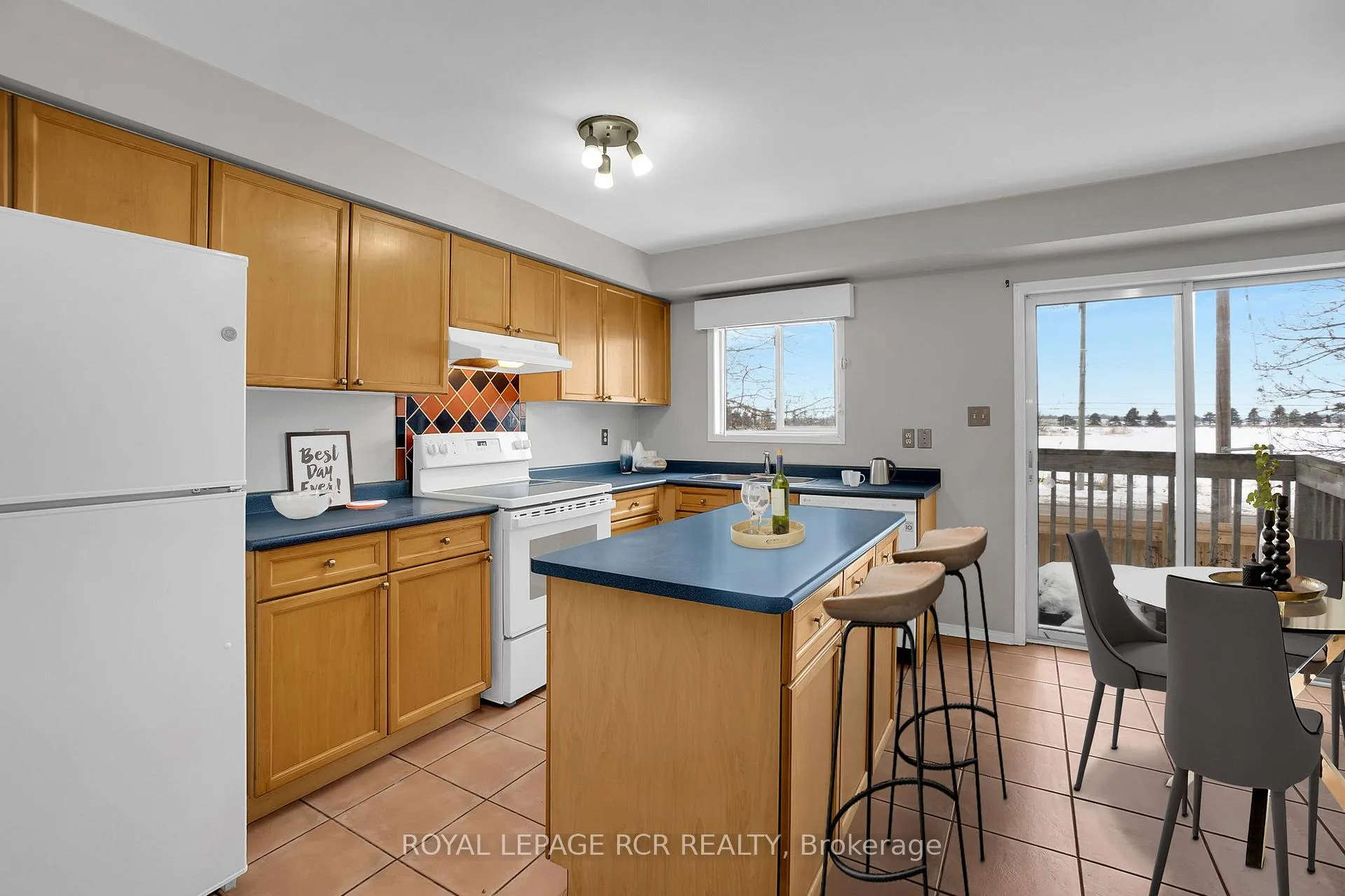 Photo 8 of 48 Alderbrook Place, Caledon, Bolton North — HOMEH