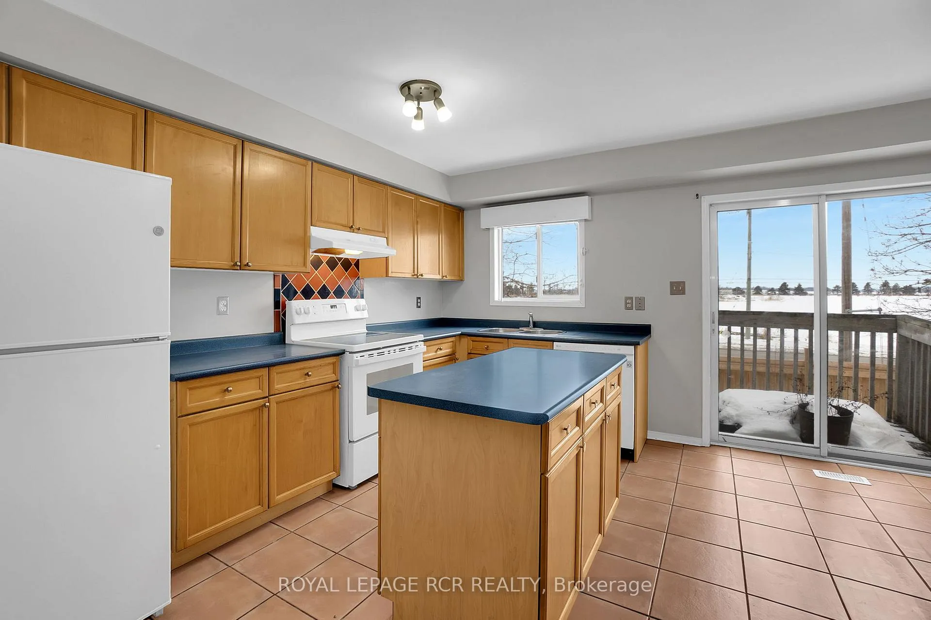 Photo 9 of 48 Alderbrook Place, Caledon, Bolton North — HOMEH