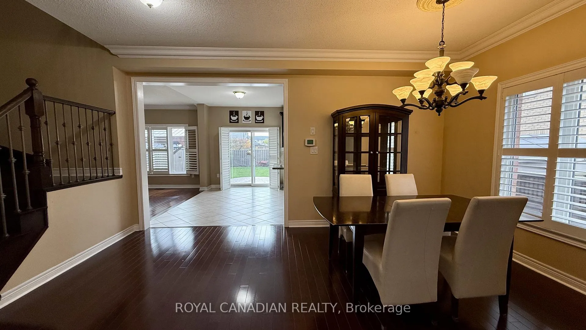 Photo 6 of 382 Sunny Meadow Boulevard, Brampton, Brampton East — HOMEH