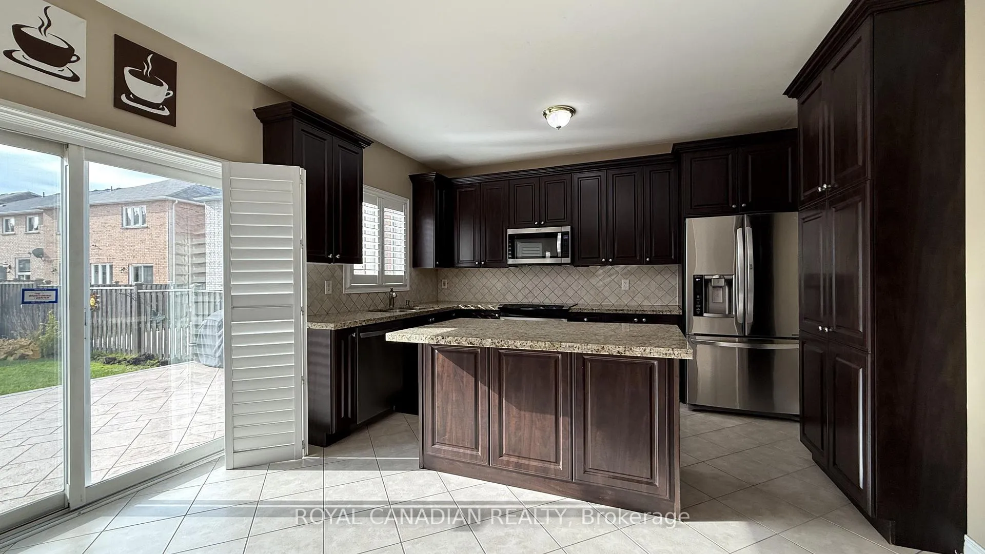 Photo 11 of 382 Sunny Meadow Boulevard, Brampton, Brampton East — HOMEH
