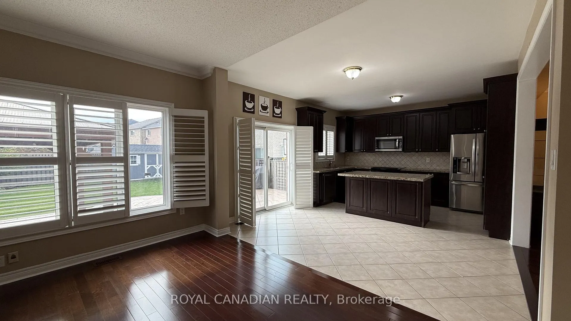 Photo 15 of 382 Sunny Meadow Boulevard, Brampton, Brampton East — HOMEH