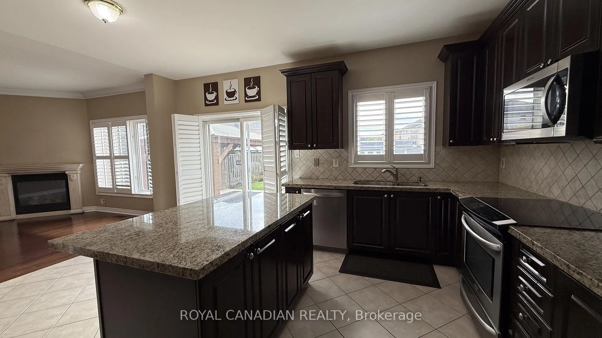 Photo 18 of 382 Sunny Meadow Boulevard, Brampton, Brampton East — HOMEH