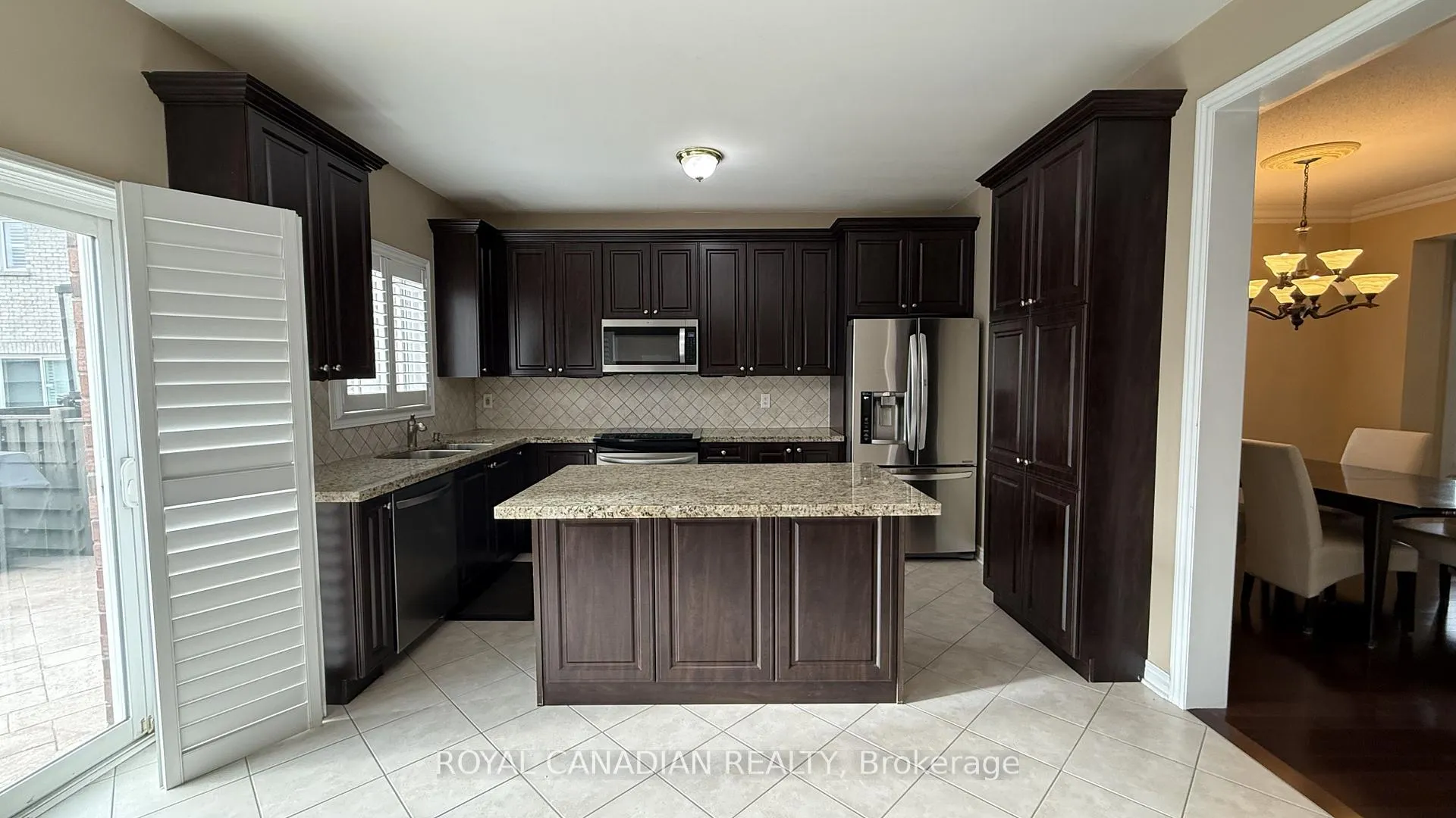 Photo 19 of 382 Sunny Meadow Boulevard, Brampton, Brampton East — HOMEH