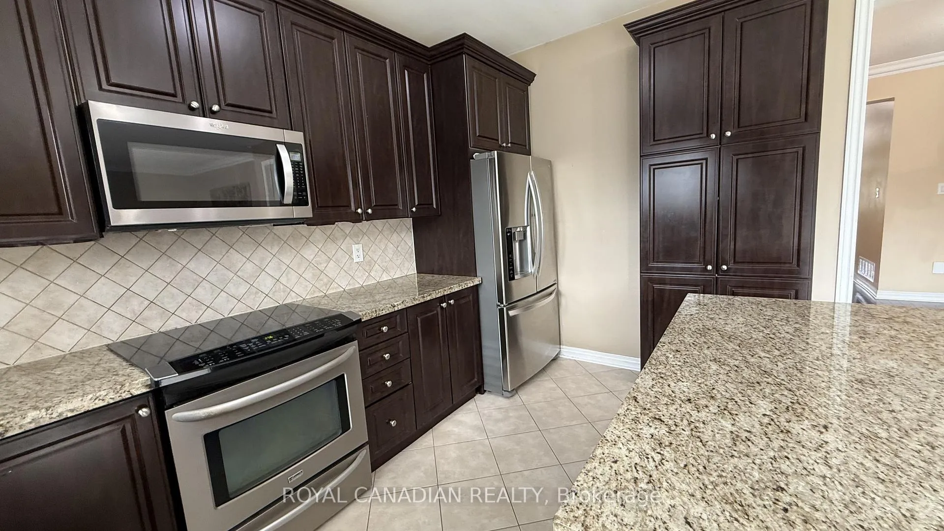 Photo 20 of 382 Sunny Meadow Boulevard, Brampton, Brampton East — HOMEH