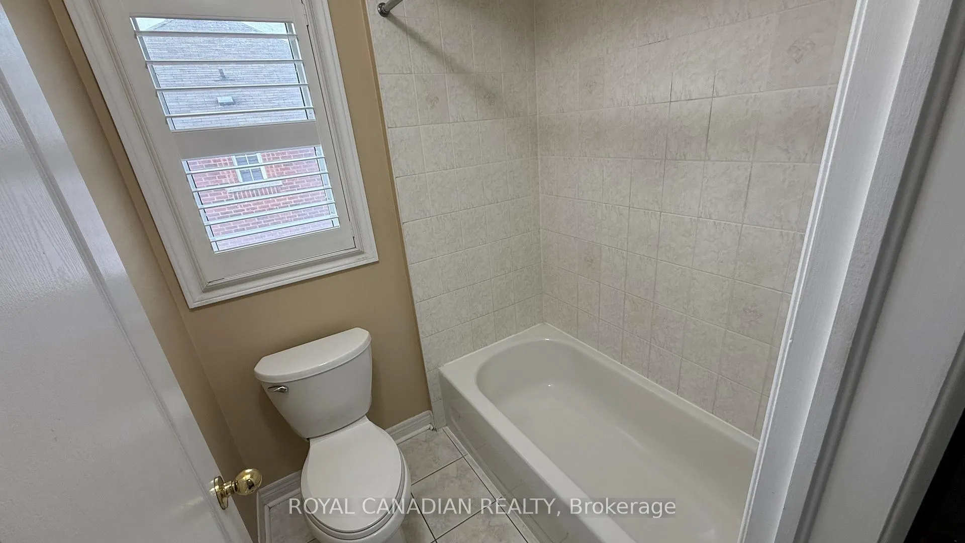 Photo 31 of 382 Sunny Meadow Boulevard, Brampton, Brampton East — HOMEH