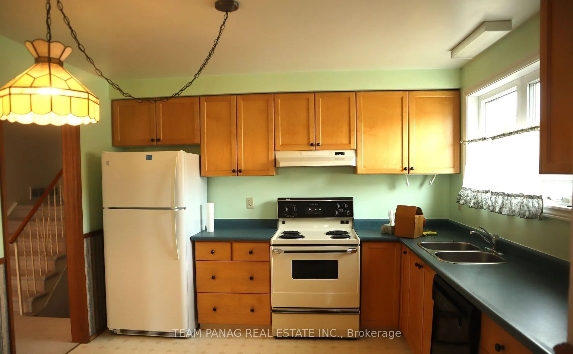Photo 8 of 11 Ascot Avenue, Brampton, Avondale — HOMEH