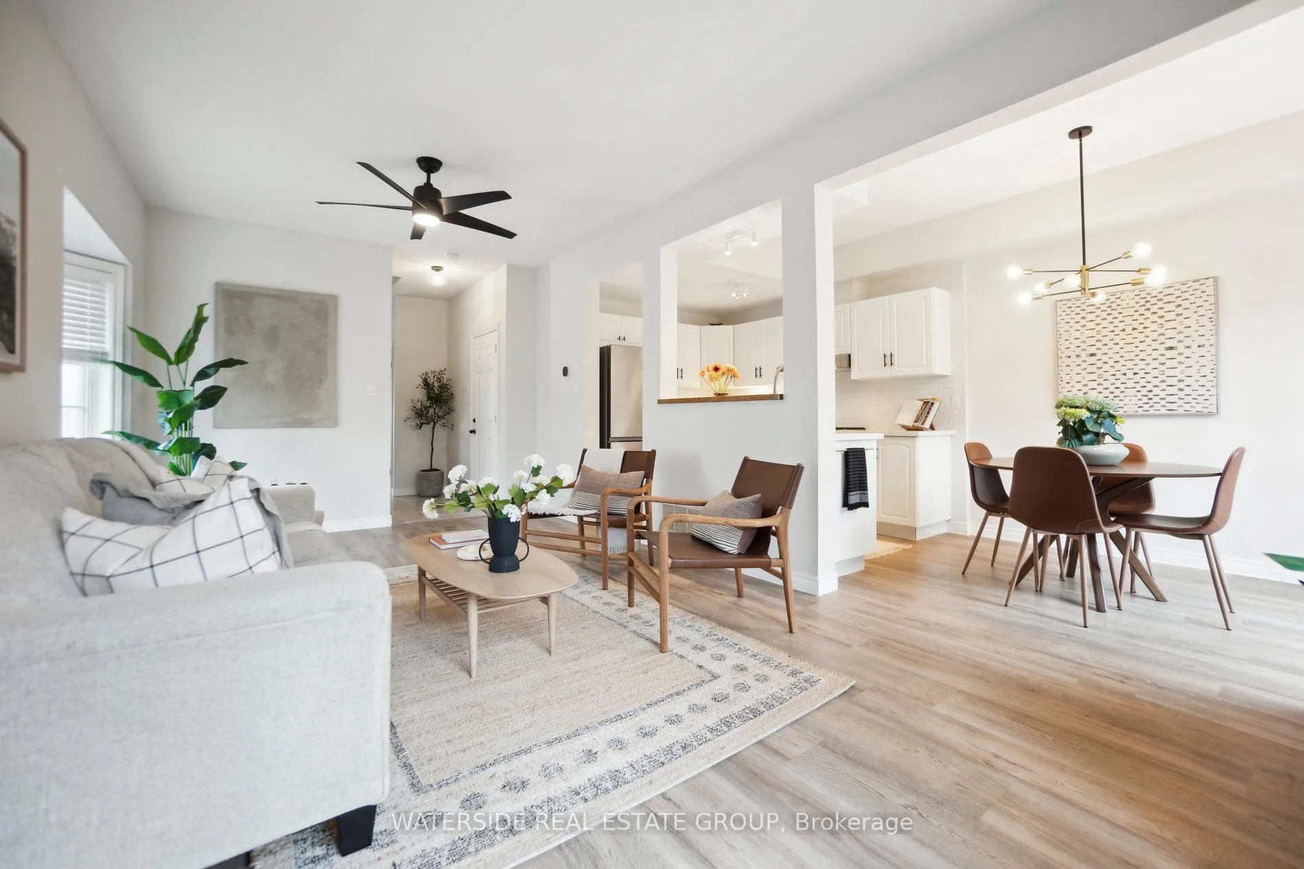 Photo 12 of 232 Stonehenge Drive, Hamilton, Meadowlands — HOMEH