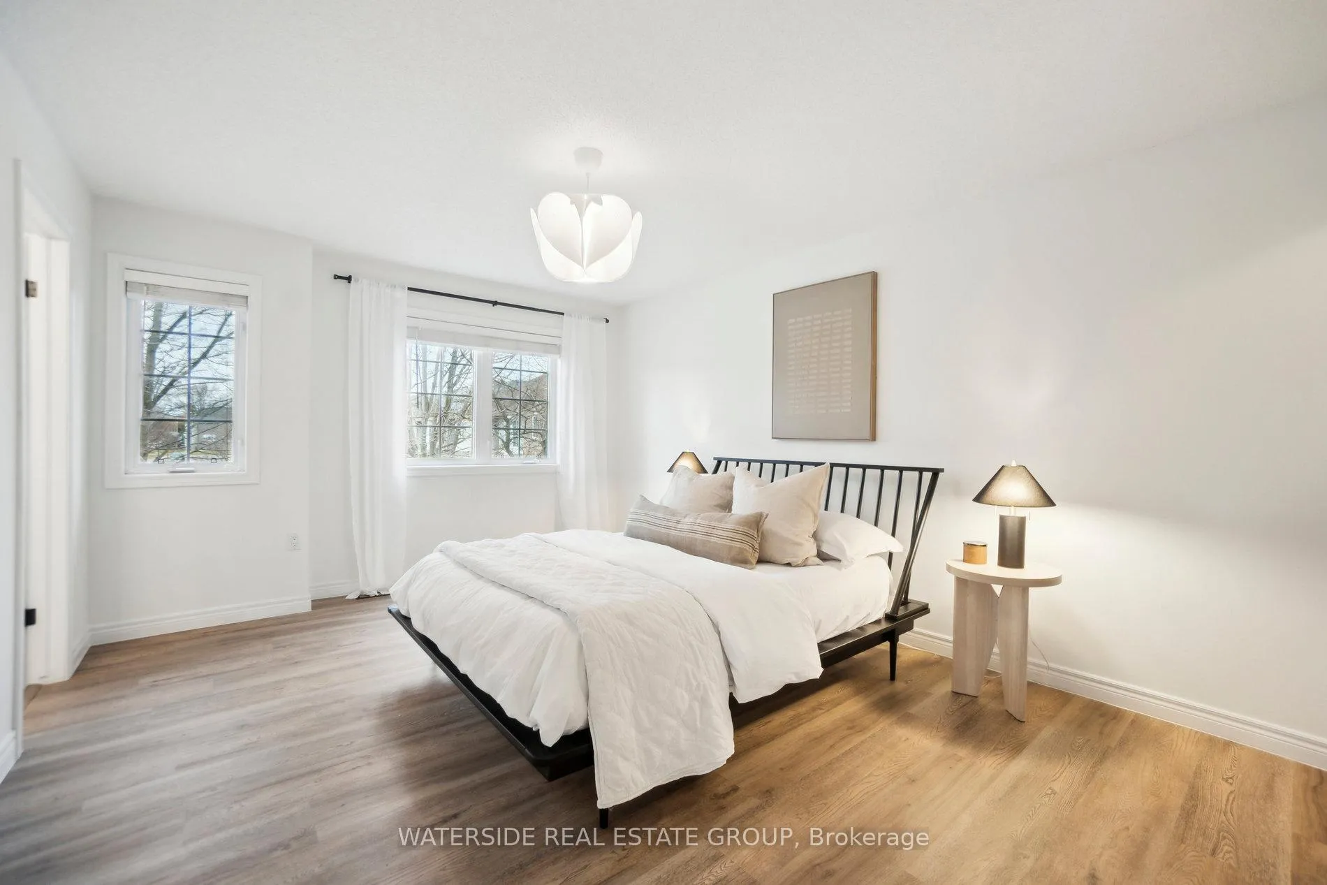 Photo 24 of 232 Stonehenge Drive, Hamilton, Meadowlands — HOMEH