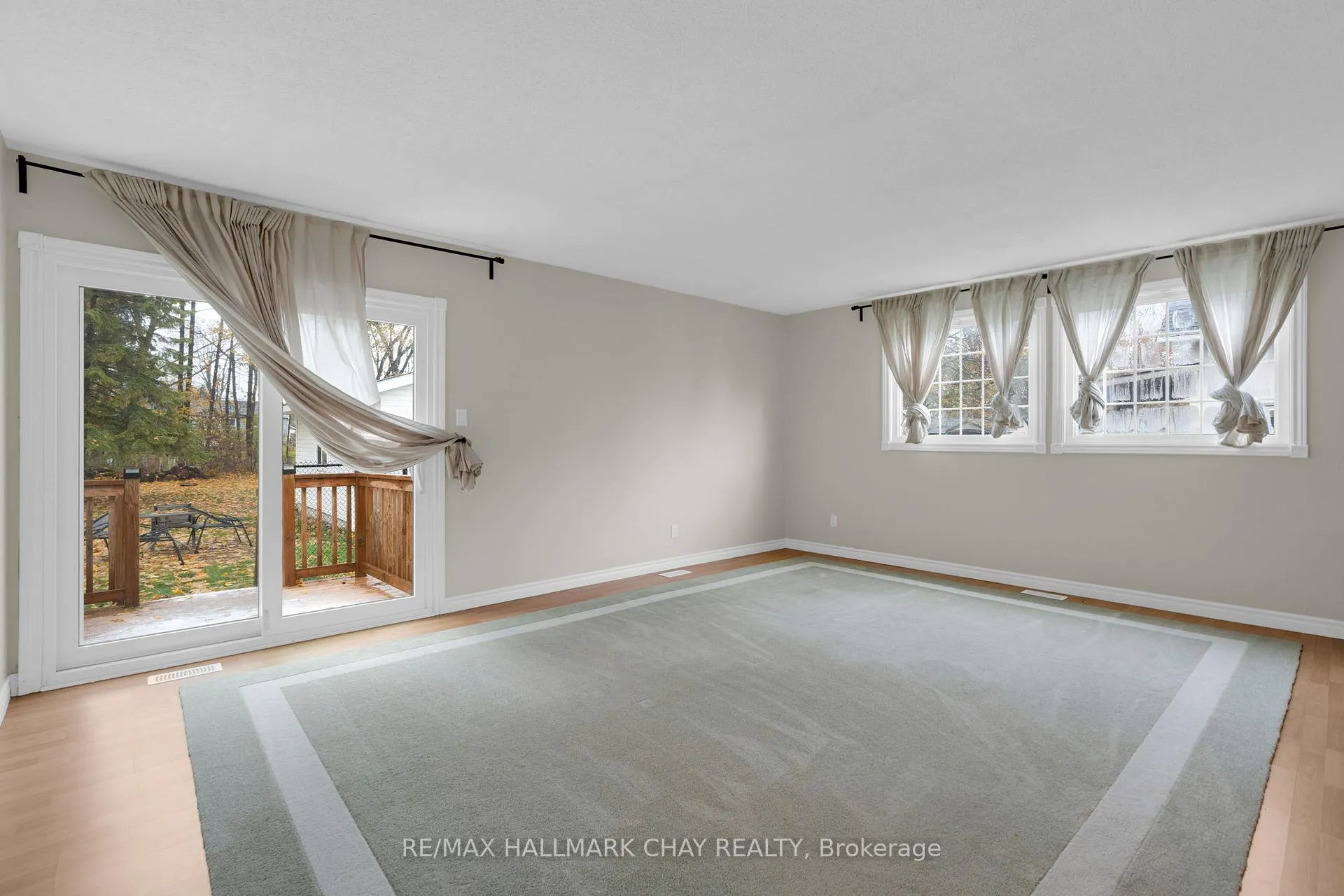 Photo 6 of 380 Gill Street, Orillia — HOMEH