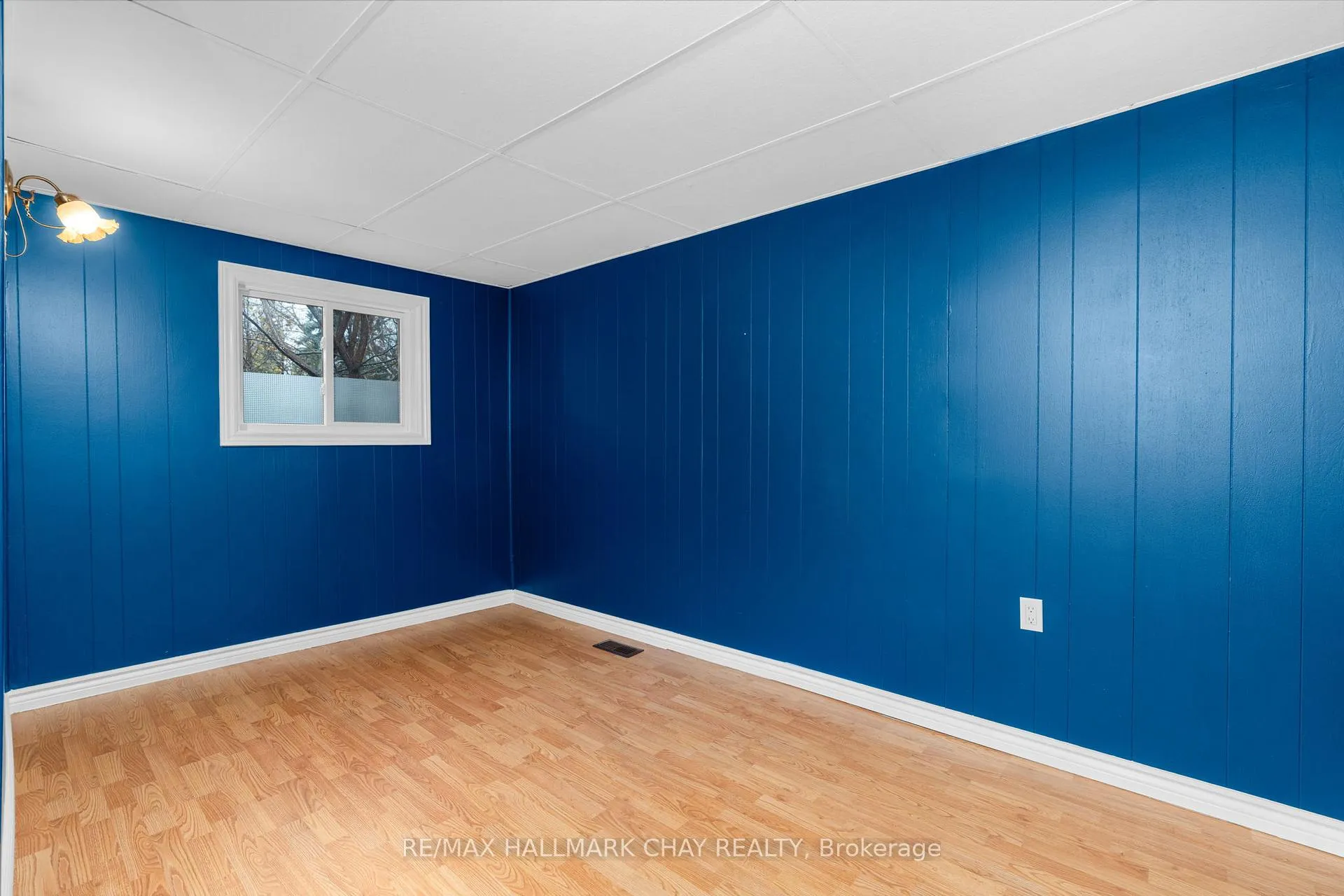 Photo 10 of 380 Gill Street, Orillia — HOMEH