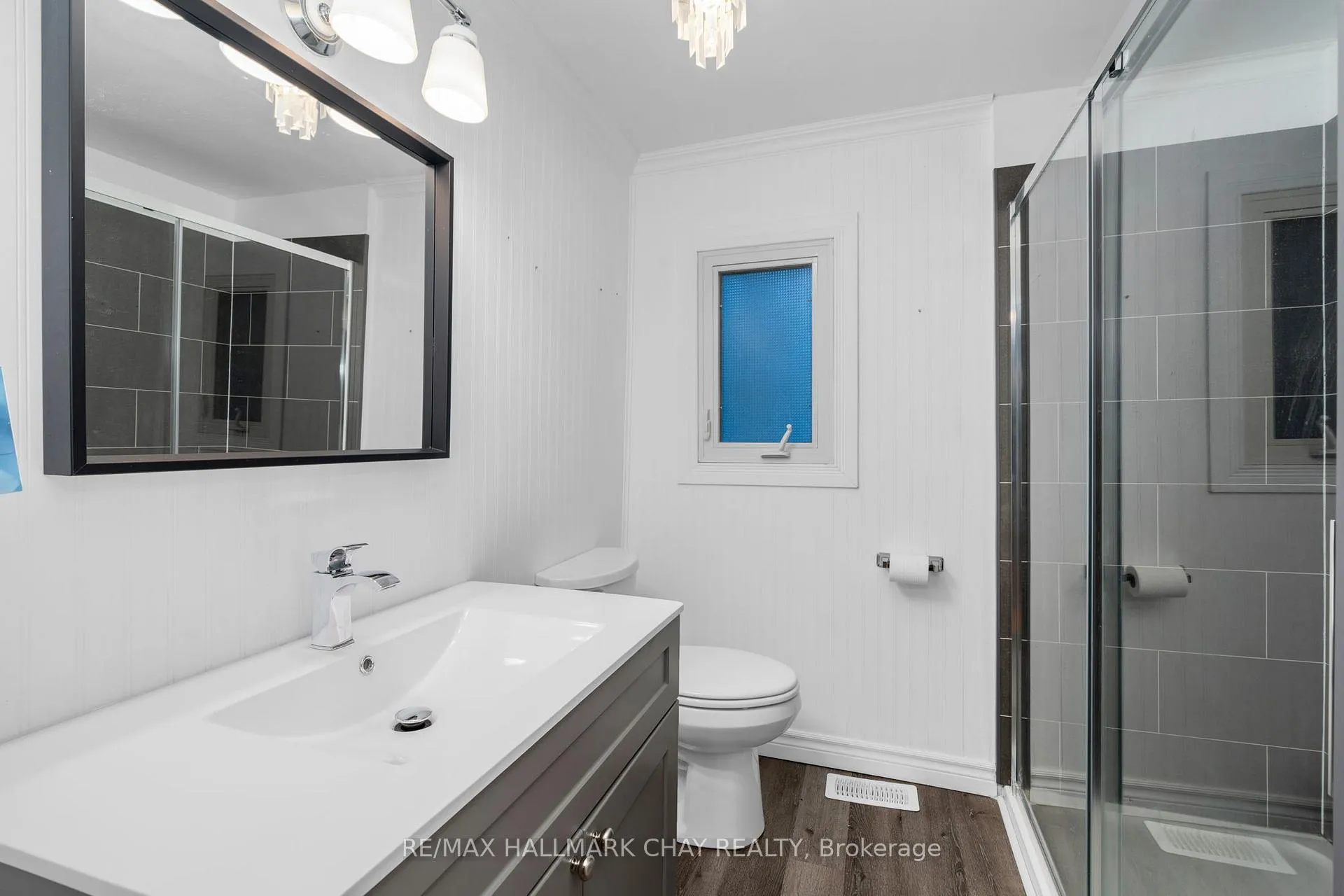 Photo 12 of 380 Gill Street, Orillia — HOMEH