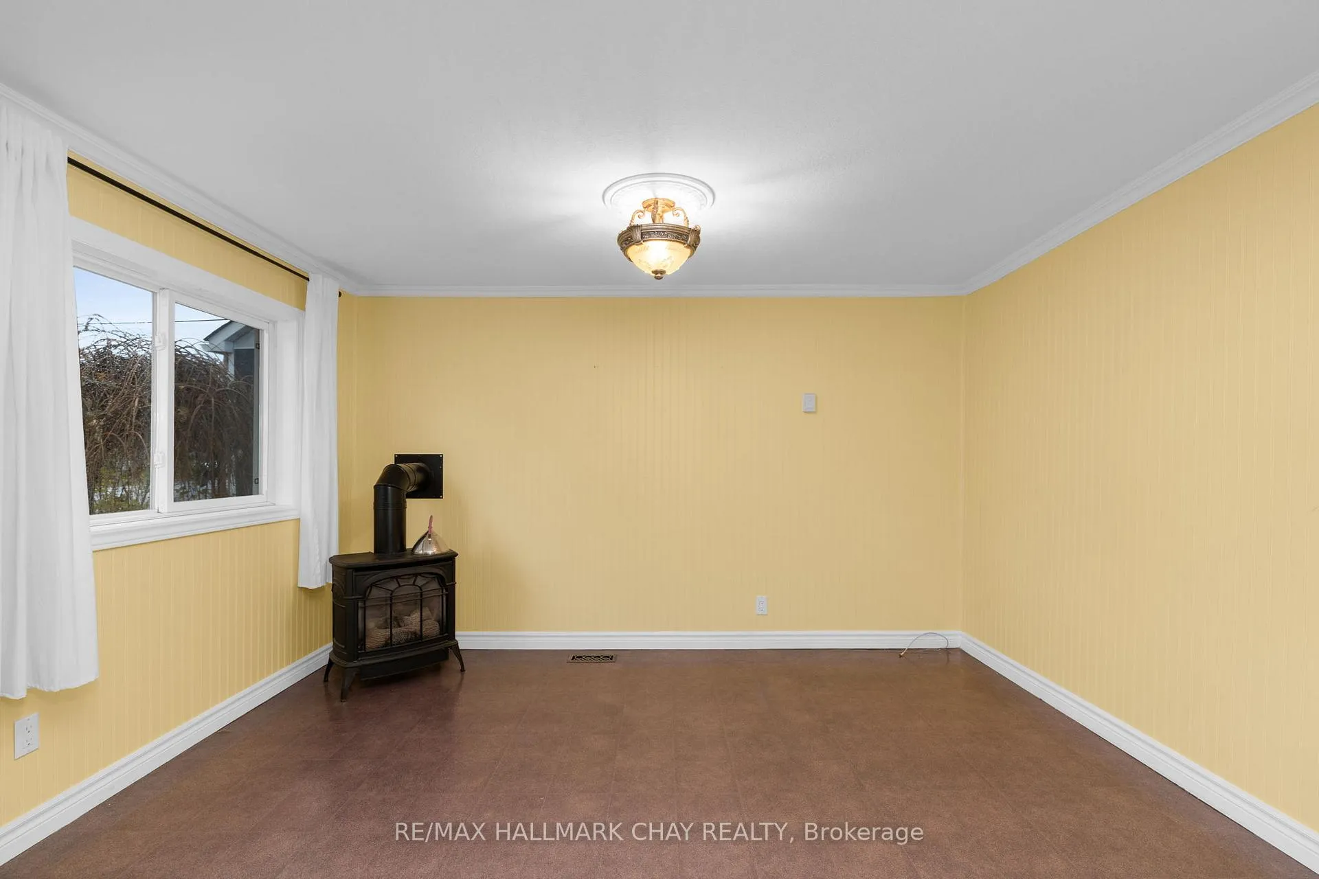 Photo 13 of 380 Gill Street, Orillia — HOMEH