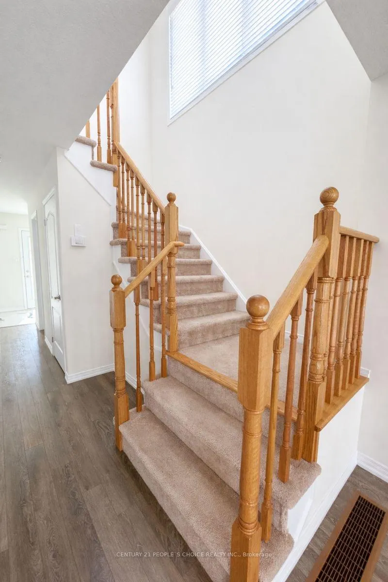 Photo 4 of 7760 Redbud Lane, Niagara Falls, Brown — HOMEH