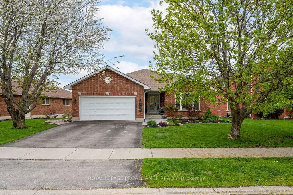 Photo 1 of 38 Oak Ridge Boulevard, Belleville, Belleville Ward — HOMEH
