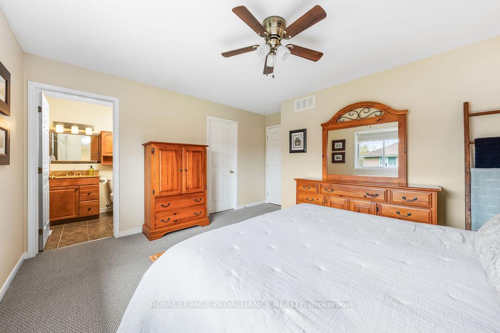 Photo 28 of 38 Oak Ridge Boulevard, Belleville, Belleville Ward — HOMEH
