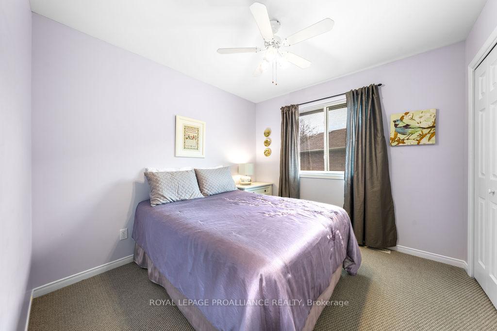 Photo 33 of 38 Oak Ridge Boulevard, Belleville, Belleville Ward — HOMEH