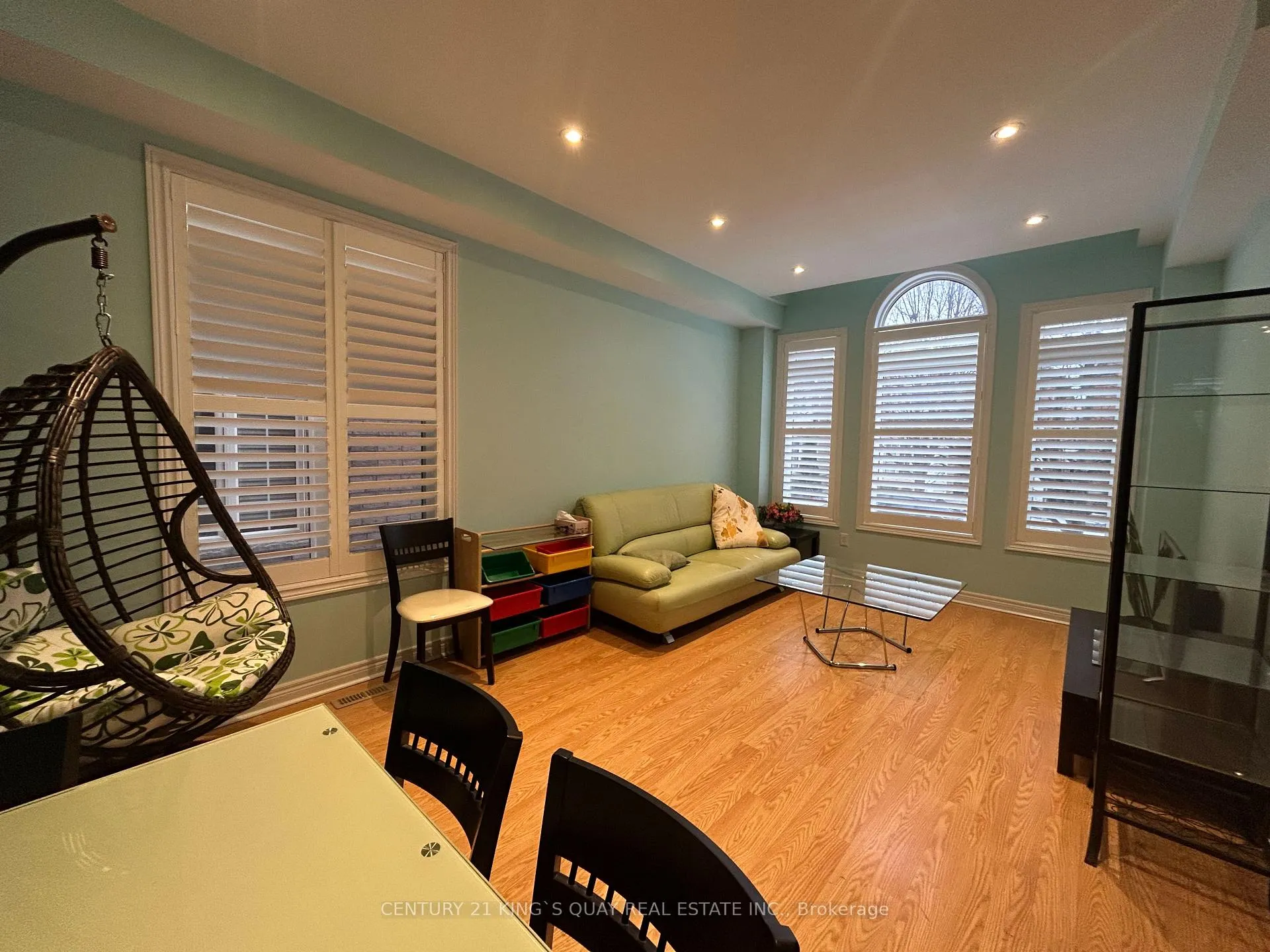 Photo 3 of 64 Innisvale Drive, Markham, Cornell — HOMEH