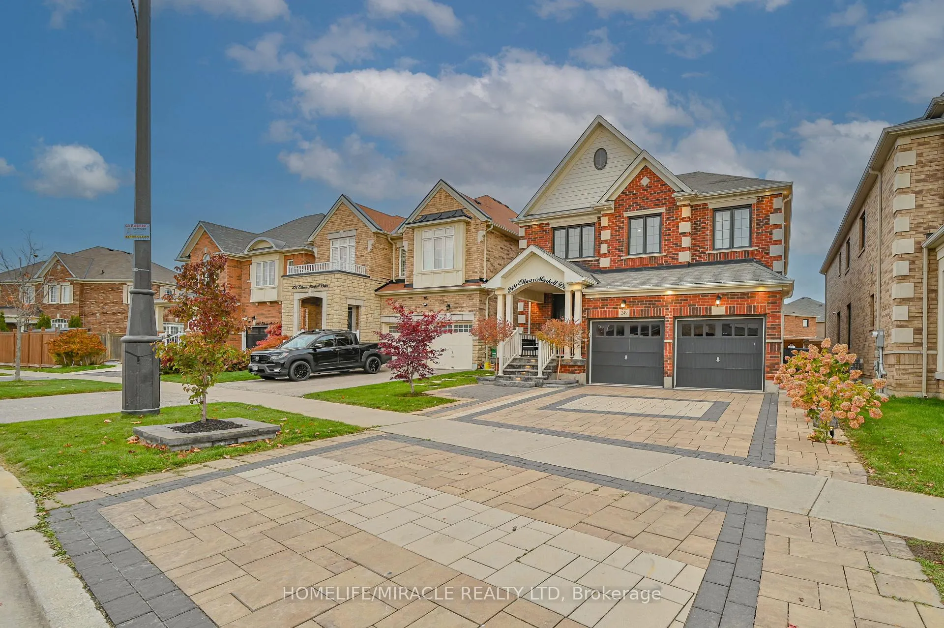 Photo 3 of 249 Elbern Markell Drive, Brampton, Northwest Brampton — HOMEH