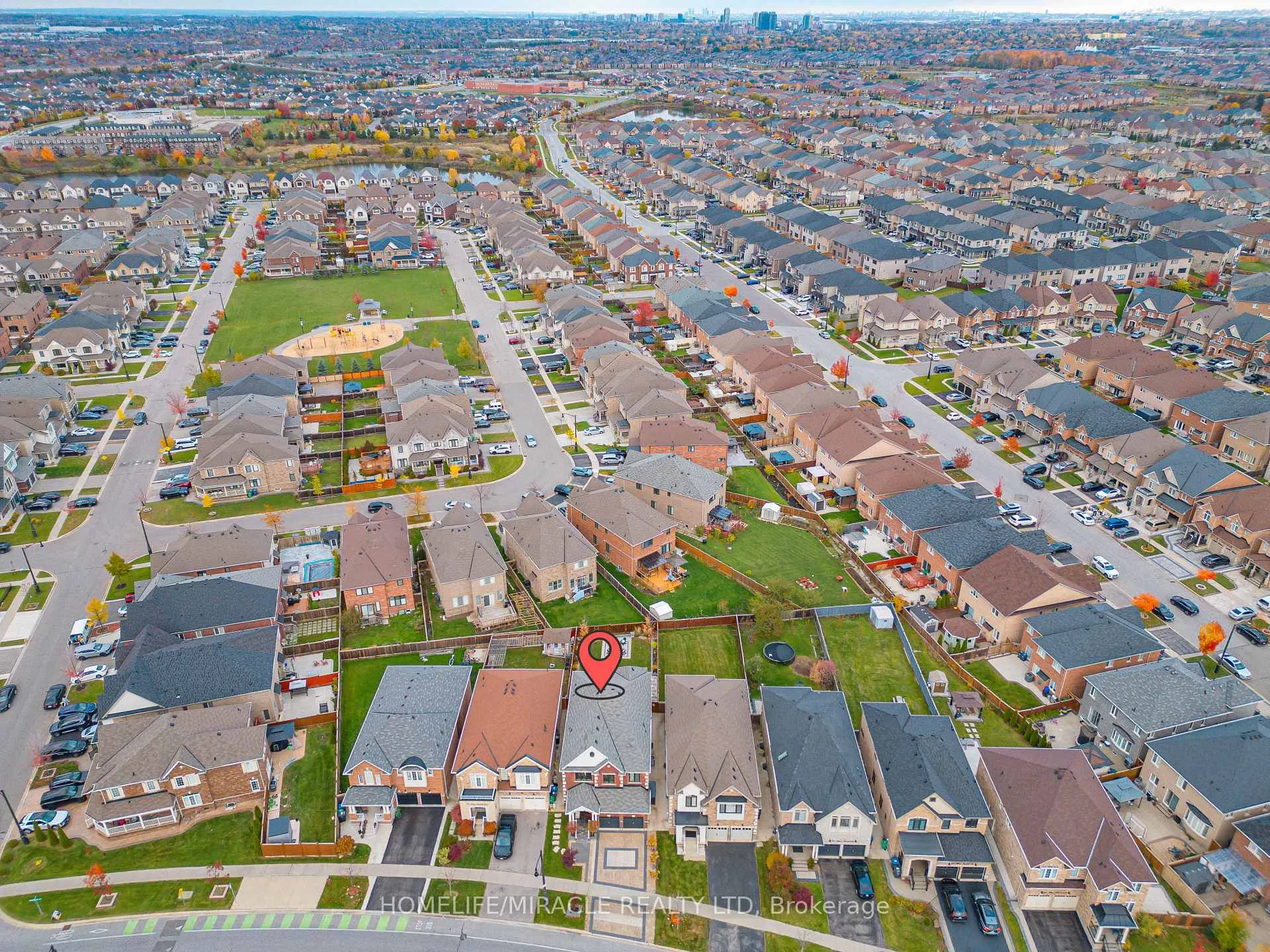 Photo 5 of 249 Elbern Markell Drive, Brampton, Northwest Brampton — HOMEH