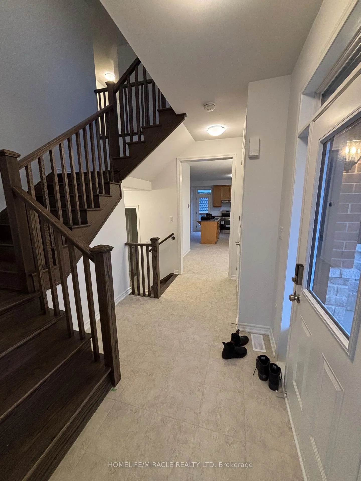 Photo 11 of 41 Lower Street, Barrie, Rural Barrie Southeast — HOMEH