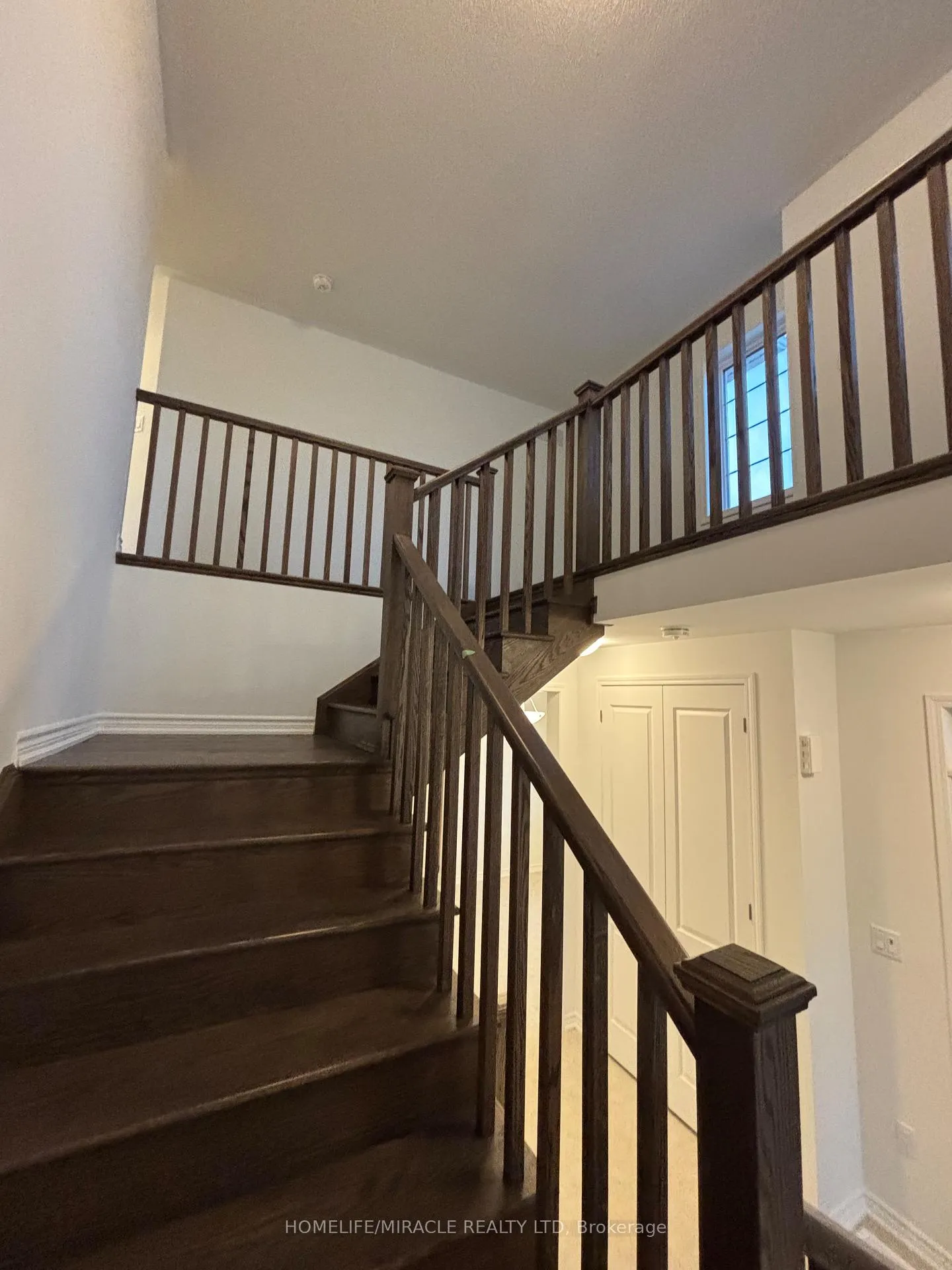 Photo 20 of 41 Lower Street, Barrie, Rural Barrie Southeast — HOMEH