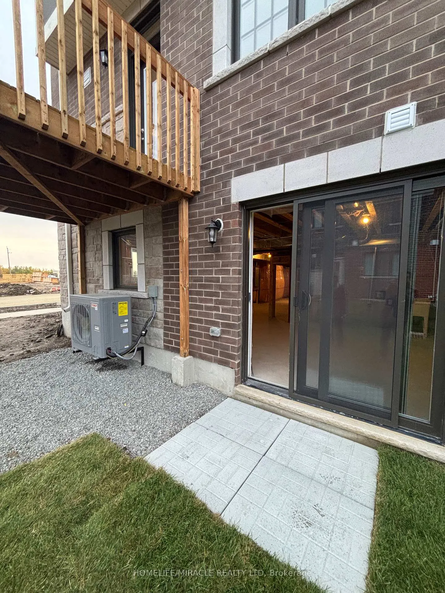 Photo 36 of 41 Lower Street, Barrie, Rural Barrie Southeast — HOMEH