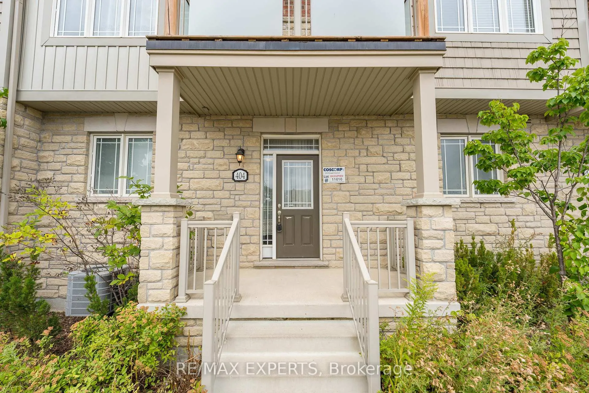 Photo 2 of 404 Dougall Avenue, Caledon, Rural Caledon — HOMEH