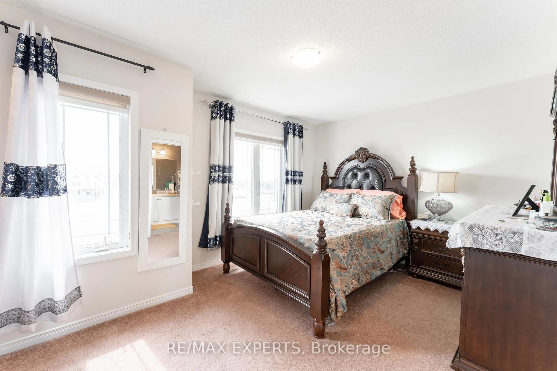 Photo 14 of 404 Dougall Avenue, Caledon, Rural Caledon — HOMEH