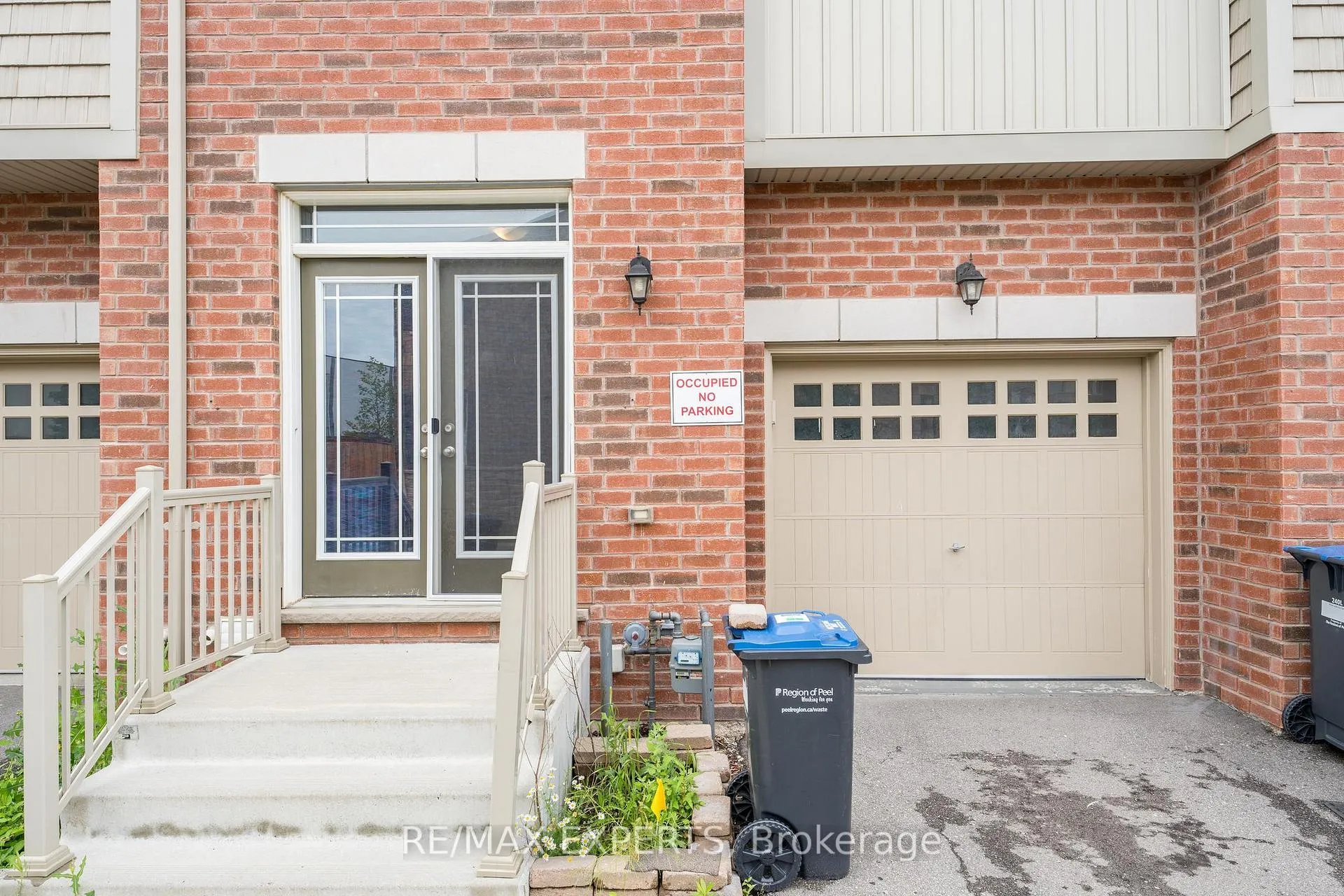 Photo 21 of 404 Dougall Avenue, Caledon, Rural Caledon — HOMEH