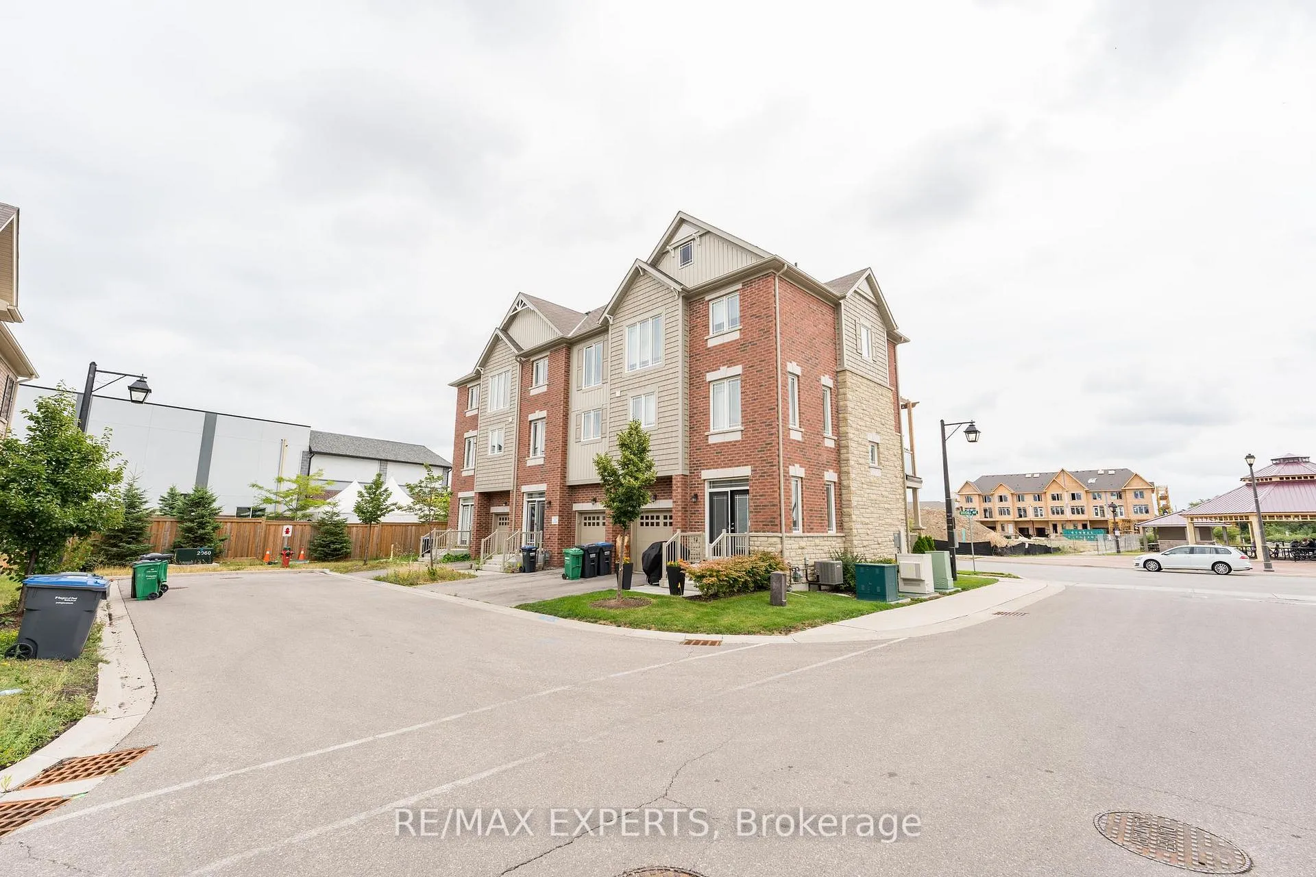 Photo 24 of 404 Dougall Avenue, Caledon, Rural Caledon — HOMEH