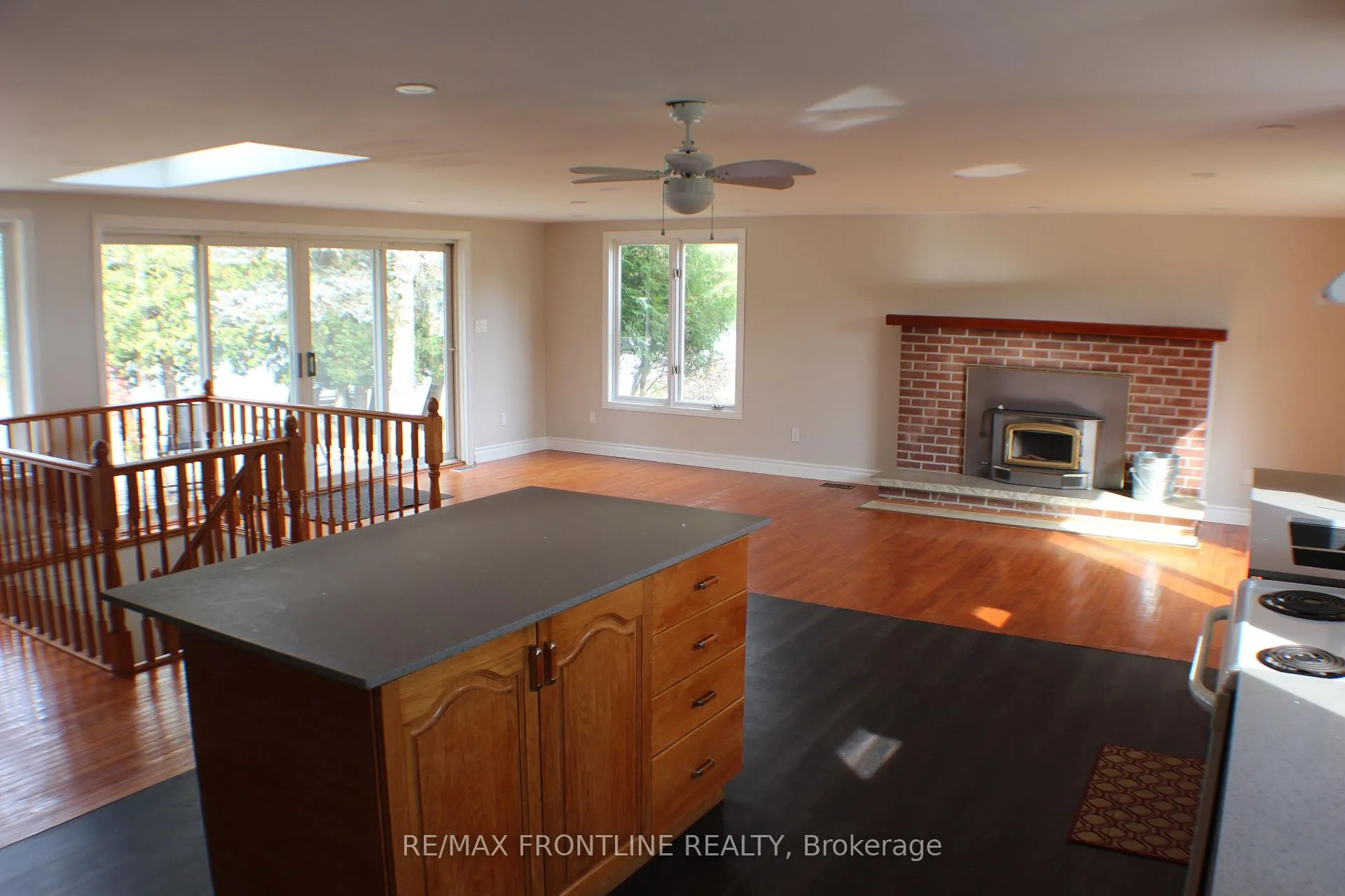 Photo 10 of 192 Hall Shore Road, Lanark Highlands, Lanark Highlands (Dalhousie) Twp — HOMEH