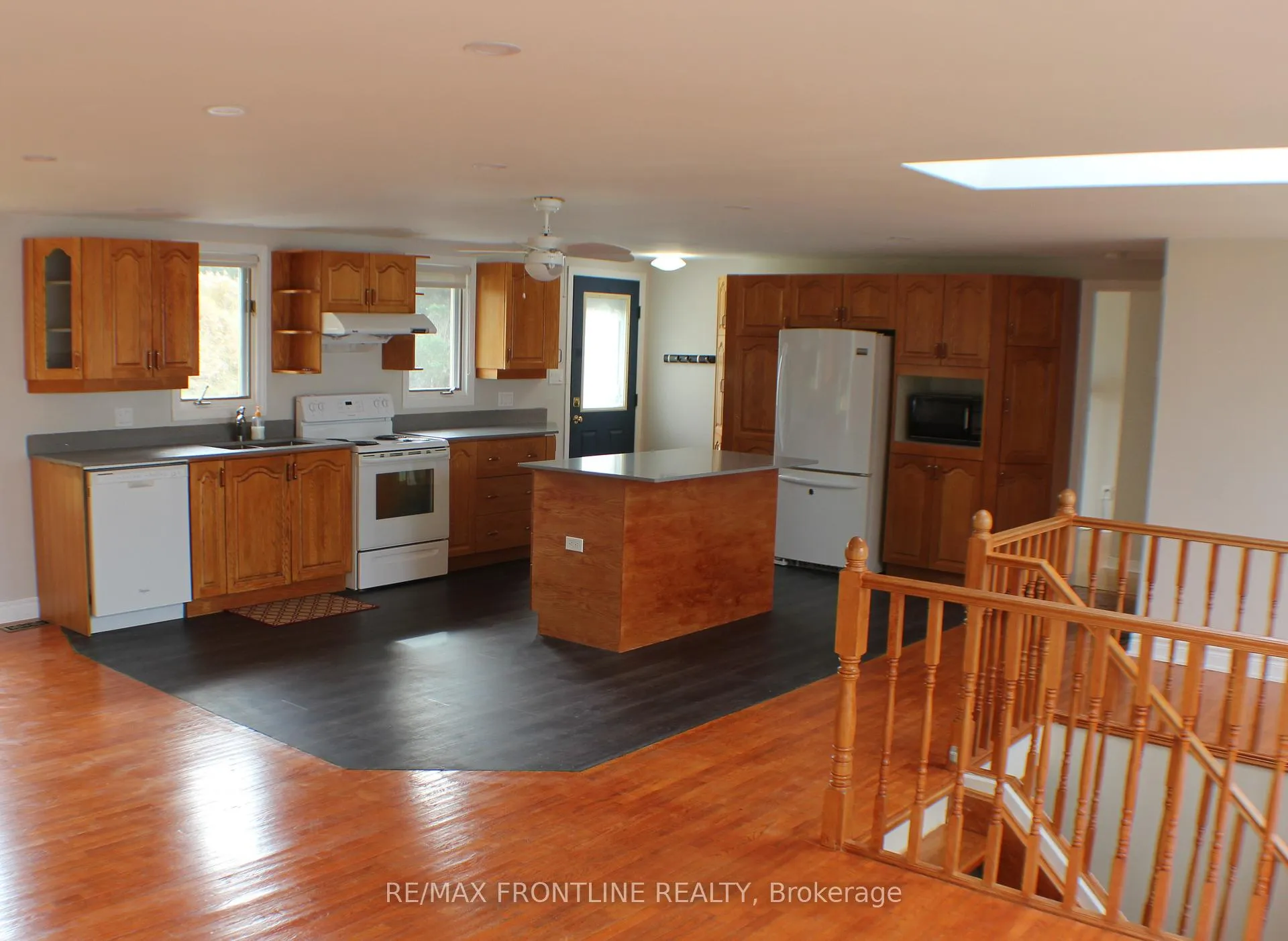 Photo 12 of 192 Hall Shore Road, Lanark Highlands, Lanark Highlands (Dalhousie) Twp — HOMEH