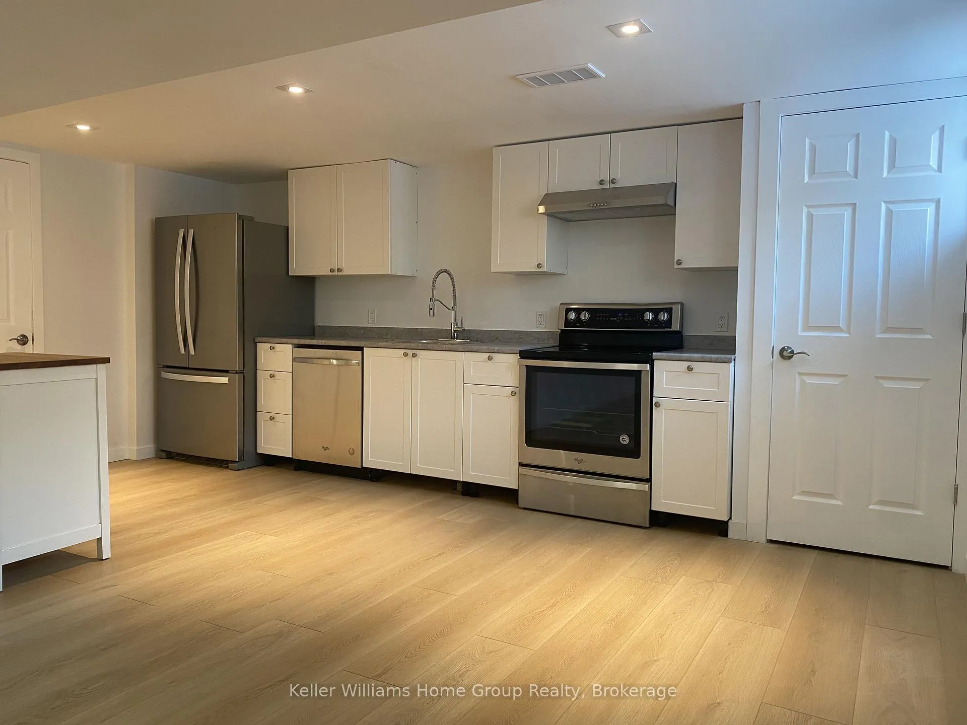Photo 1 of 11 Caribou Crescent, Guelph, General Hospital — HOMEH
