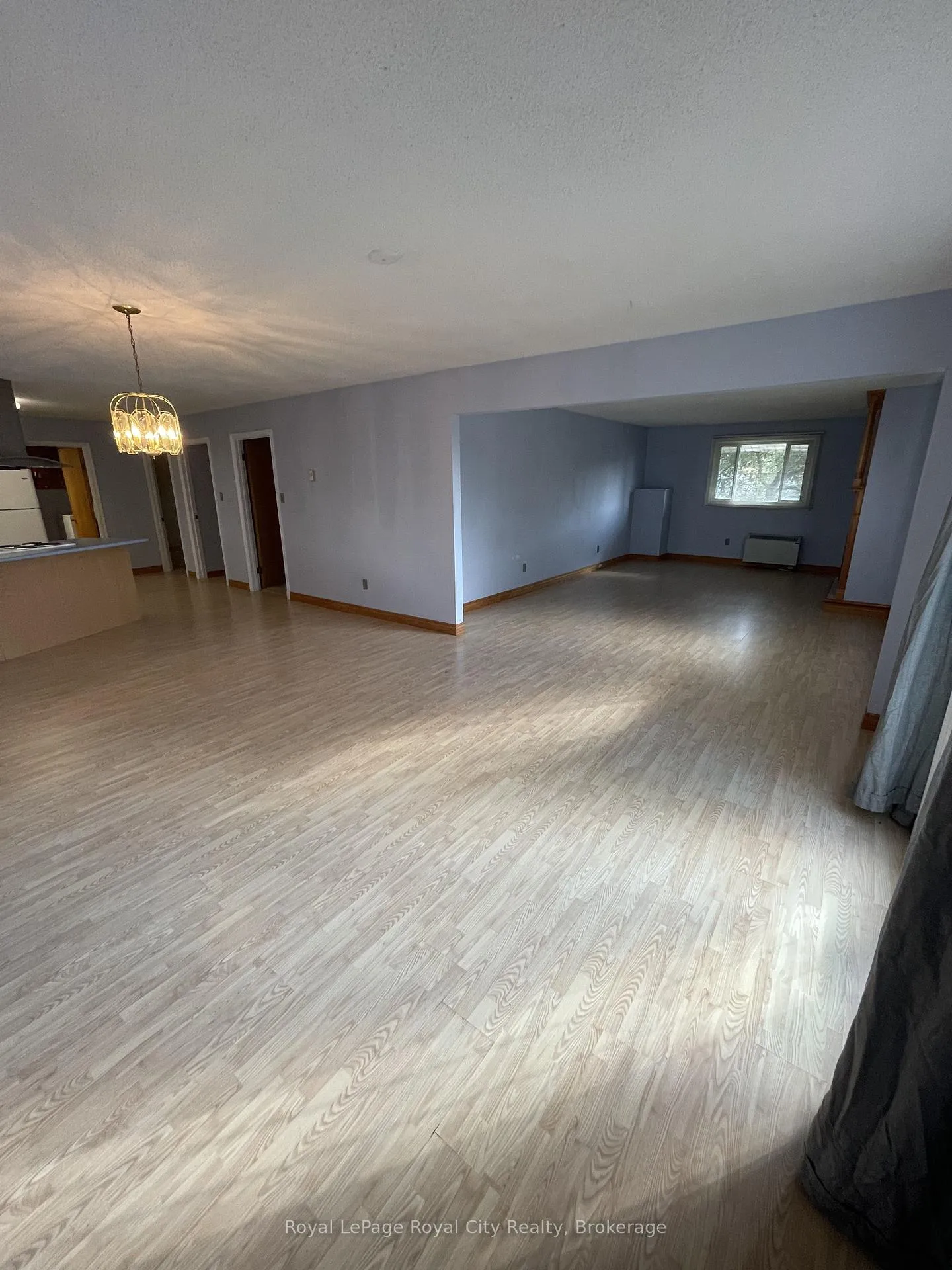 Photo 8 of 245 Speedvale Avenue W, Guelph, Junction/Onward Willow — HOMEH