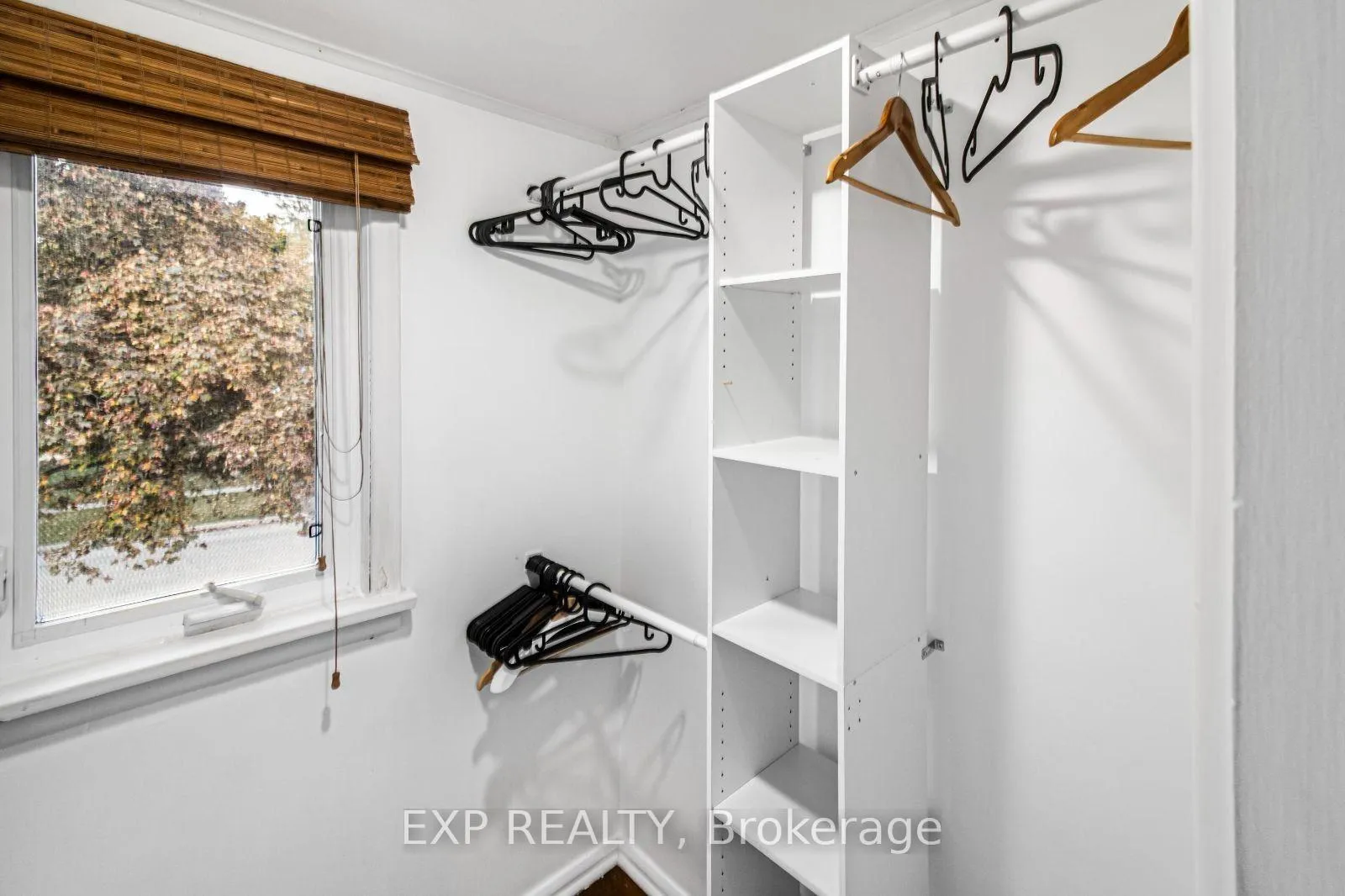 Photo 14 of 6 Erlesmere Avenue, Brampton, Brampton East — HOMEH