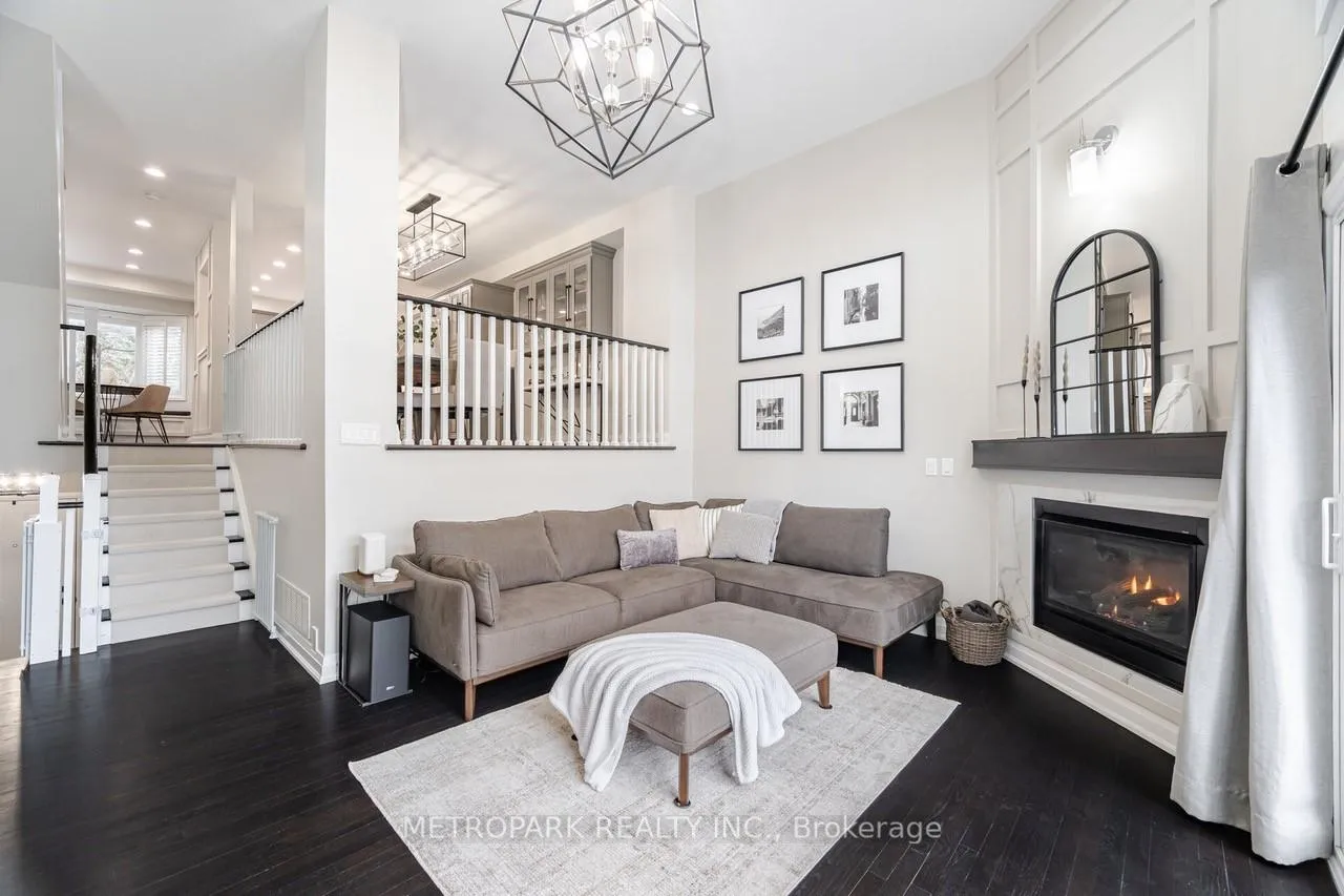 Photo 6 of 47 Old Firehall Lane, Vaughan, West Woodbridge — HOMEH