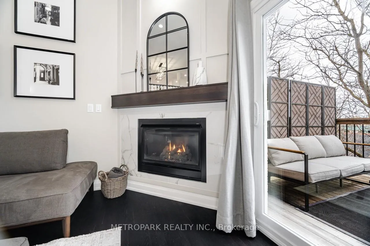 Photo 9 of 47 Old Firehall Lane, Vaughan, West Woodbridge — HOMEH