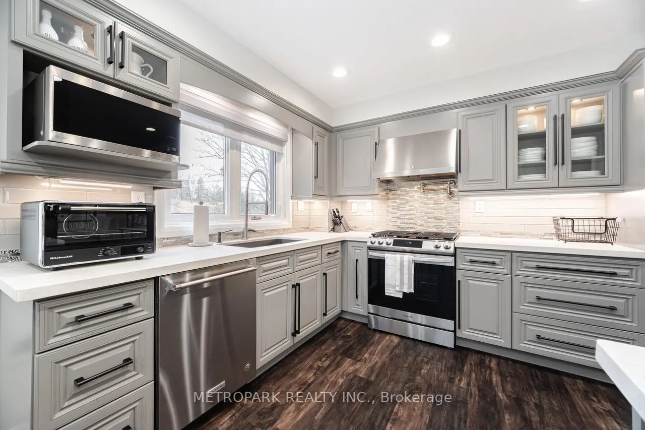 Photo 16 of 47 Old Firehall Lane, Vaughan, West Woodbridge — HOMEH