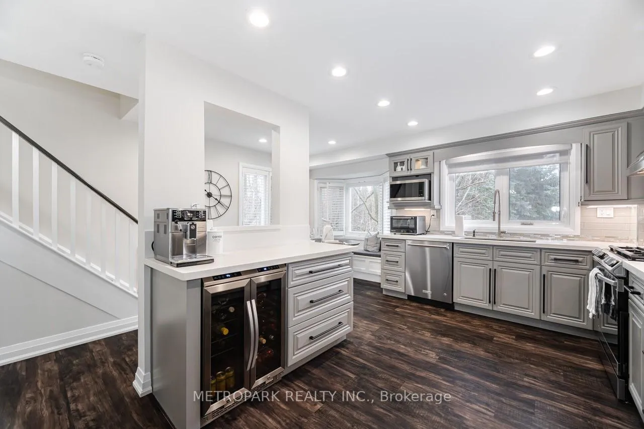 Photo 17 of 47 Old Firehall Lane, Vaughan, West Woodbridge — HOMEH
