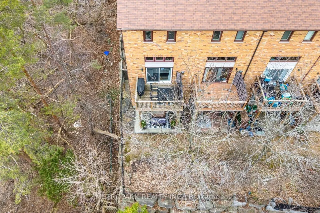 Photo 44 of 47 Old Firehall Lane, Vaughan, West Woodbridge — HOMEH