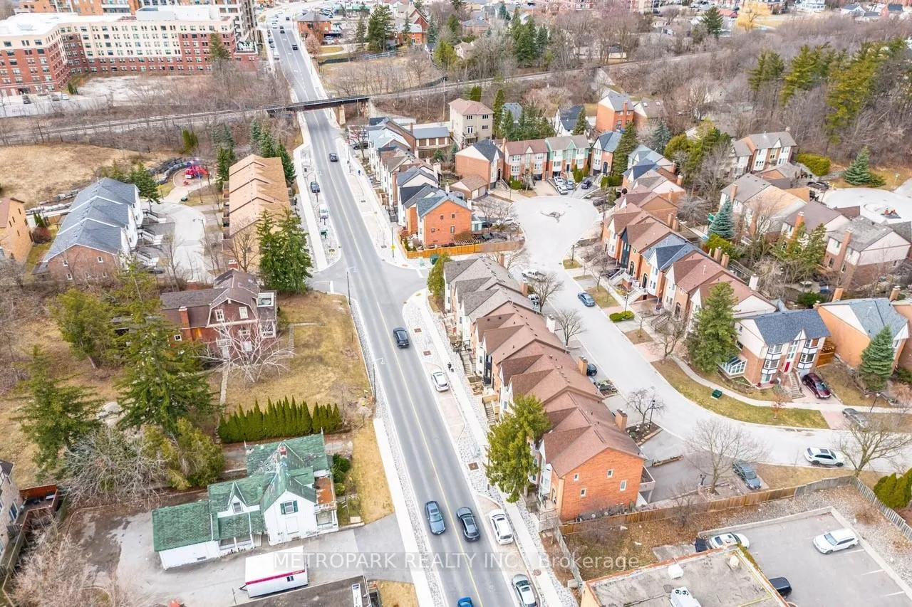 Photo 48 of 47 Old Firehall Lane, Vaughan, West Woodbridge — HOMEH